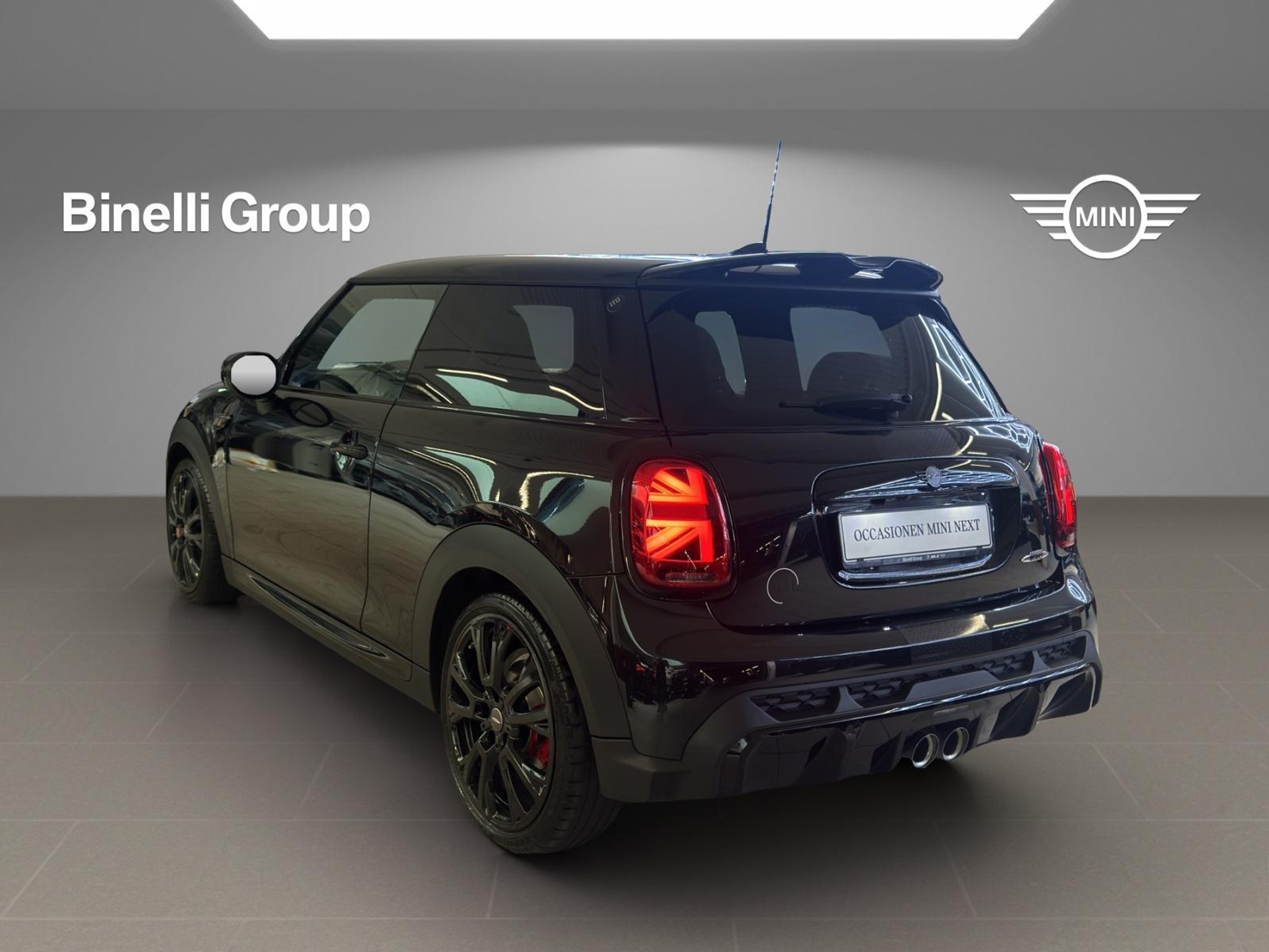 listing desktop thumbnail image 2