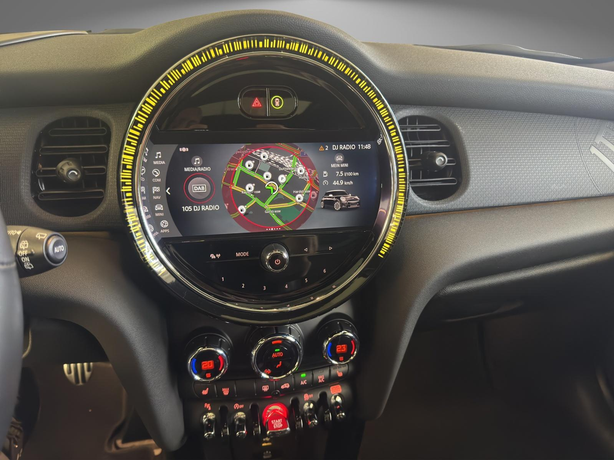 listing desktop thumbnail image 12