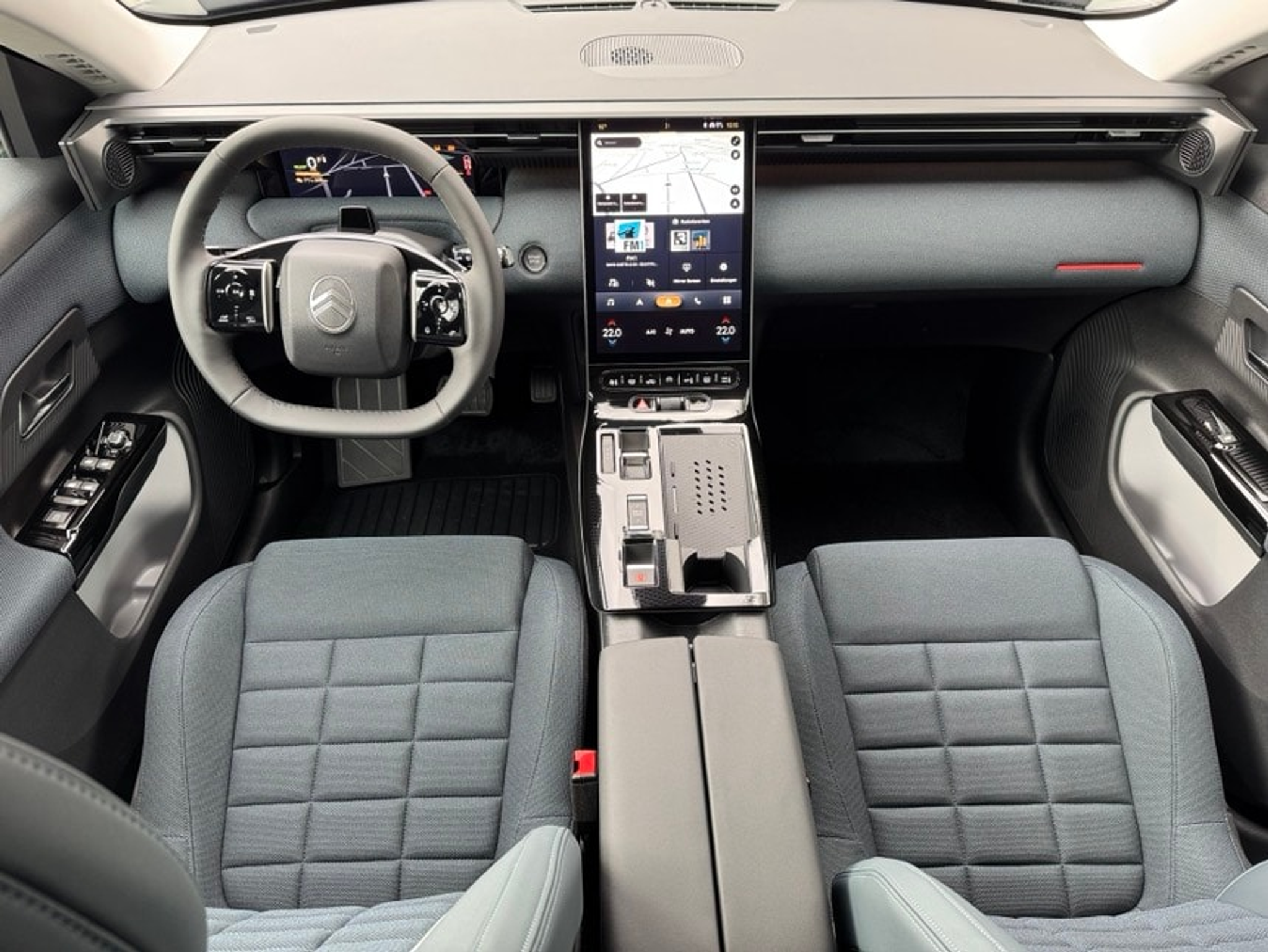 listing desktop thumbnail image 4