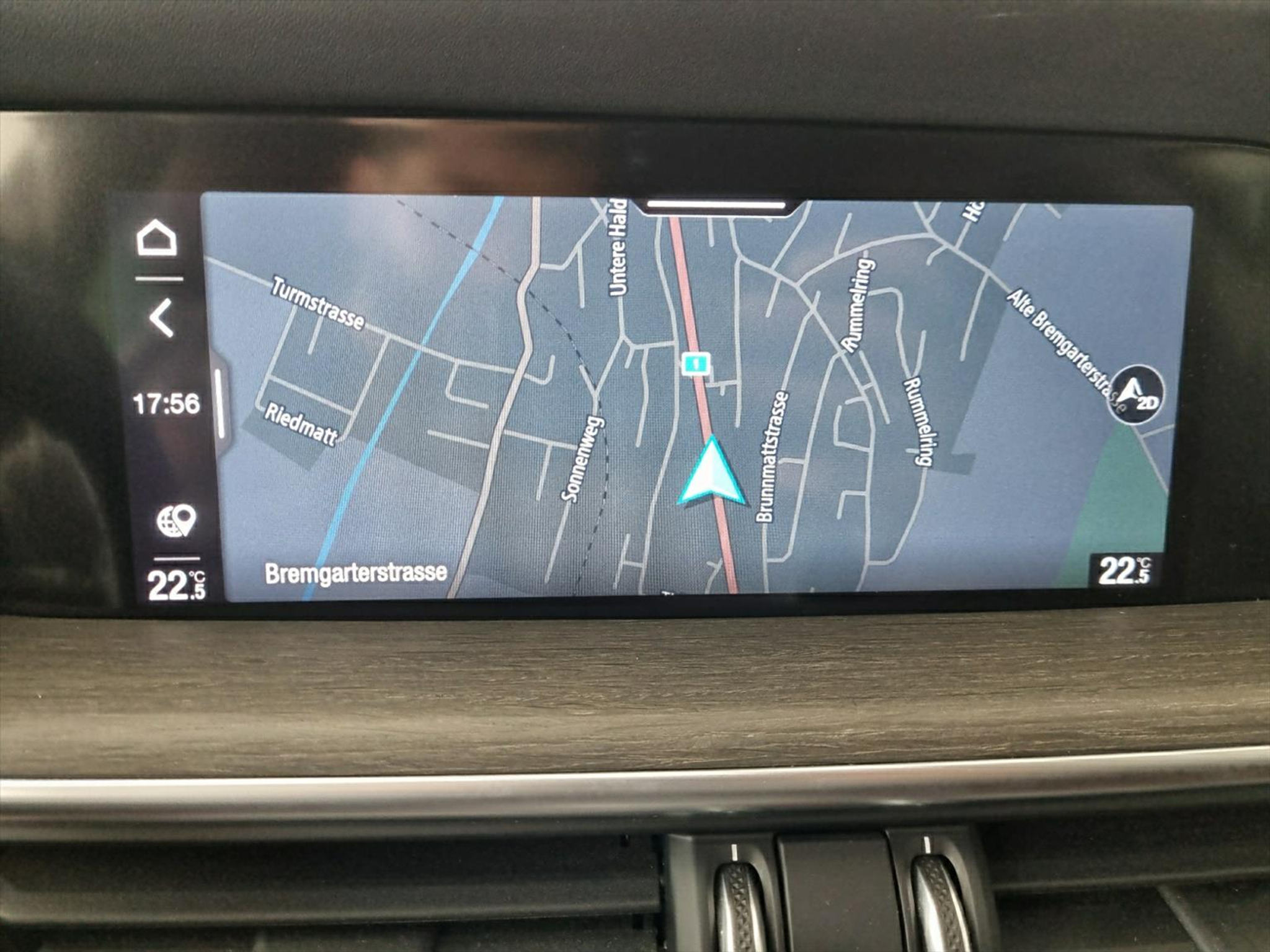 listing desktop thumbnail image 8