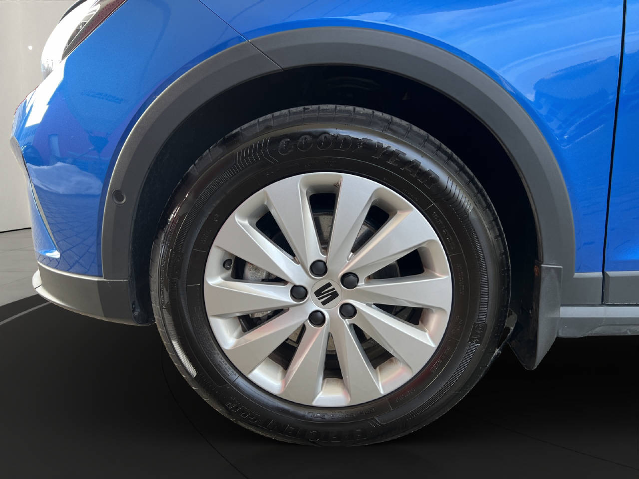 listing desktop thumbnail image 8