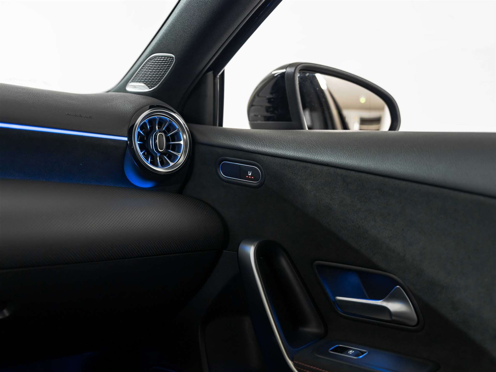 listing desktop thumbnail image 30