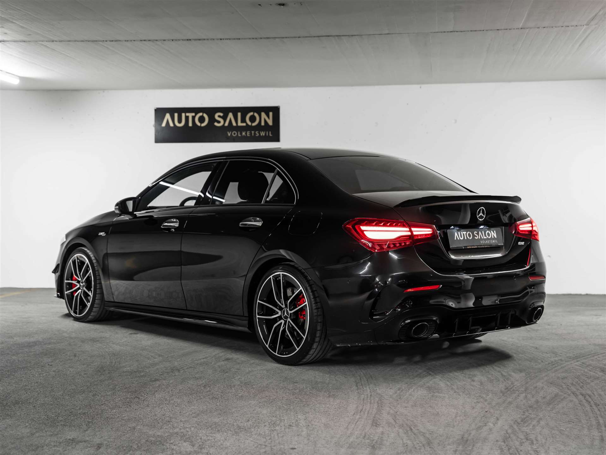 listing desktop thumbnail image 2