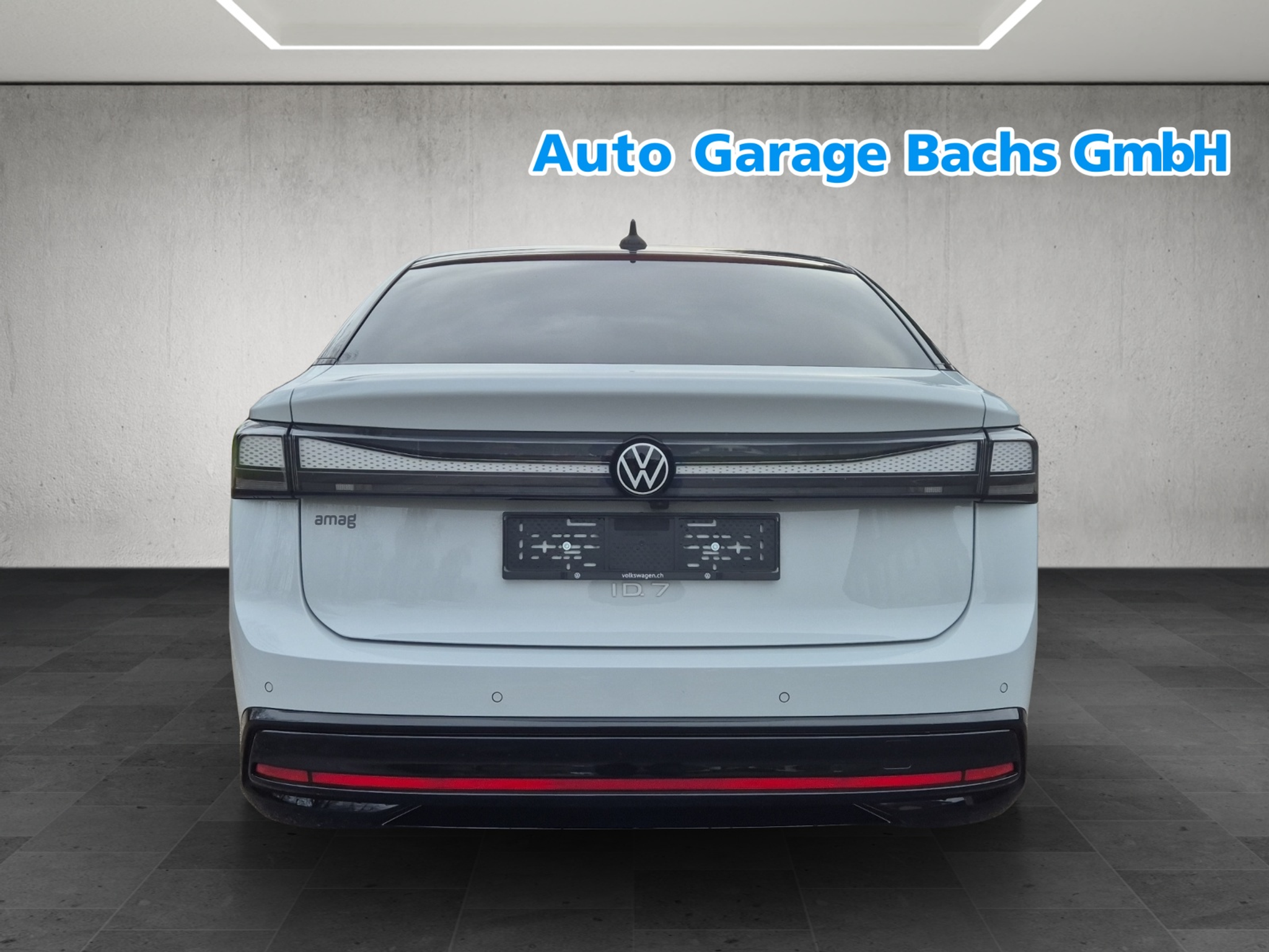 listing desktop thumbnail image 4