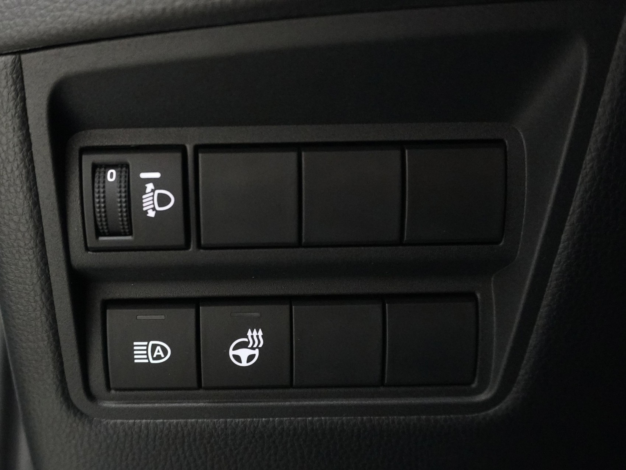 listing desktop thumbnail image 11