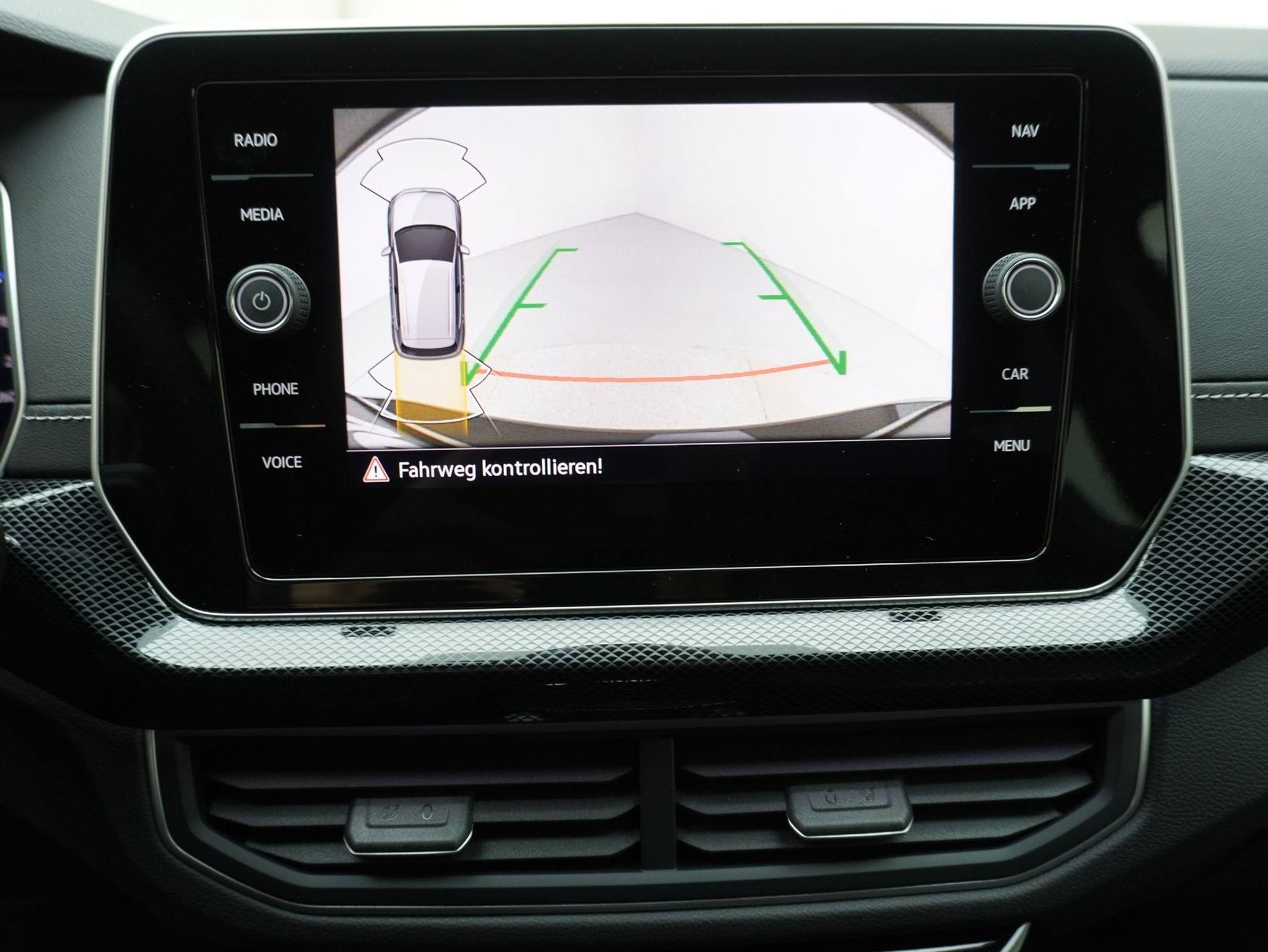 listing desktop thumbnail image 15