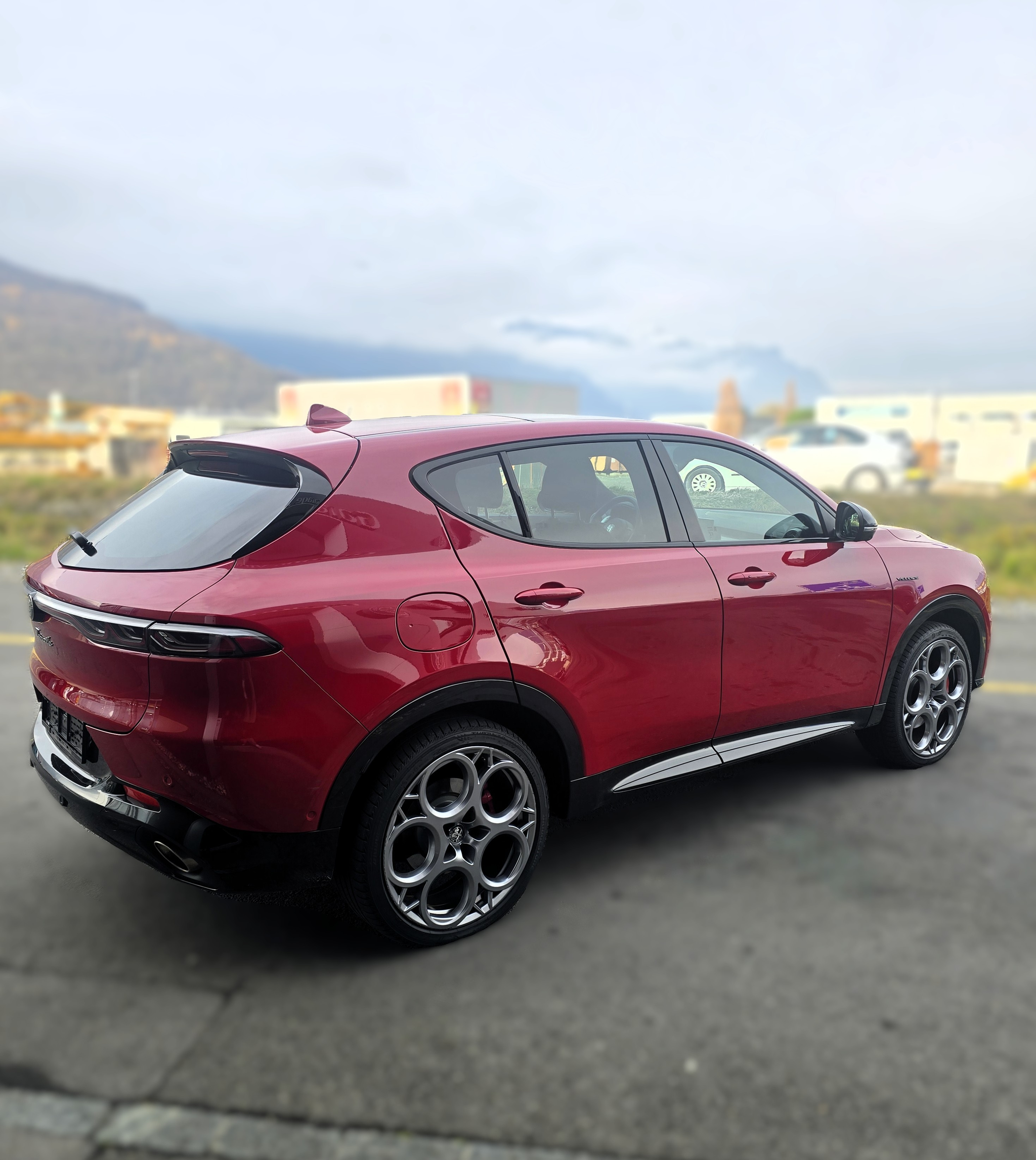 listing desktop thumbnail image 4