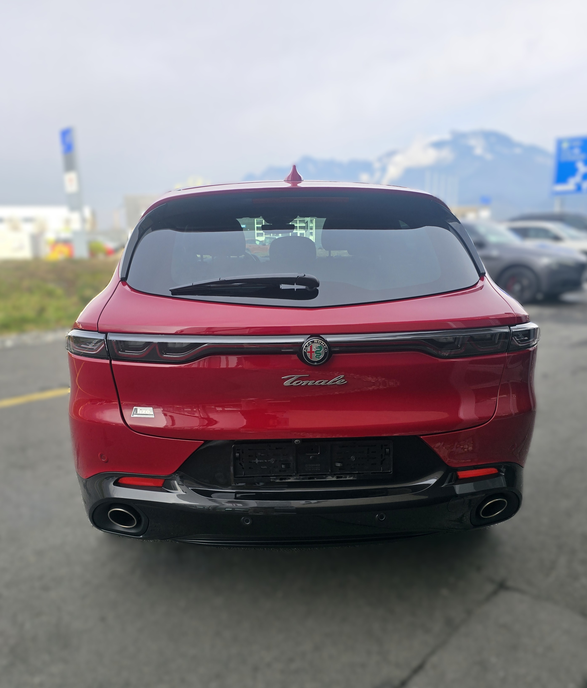 listing desktop thumbnail image 3