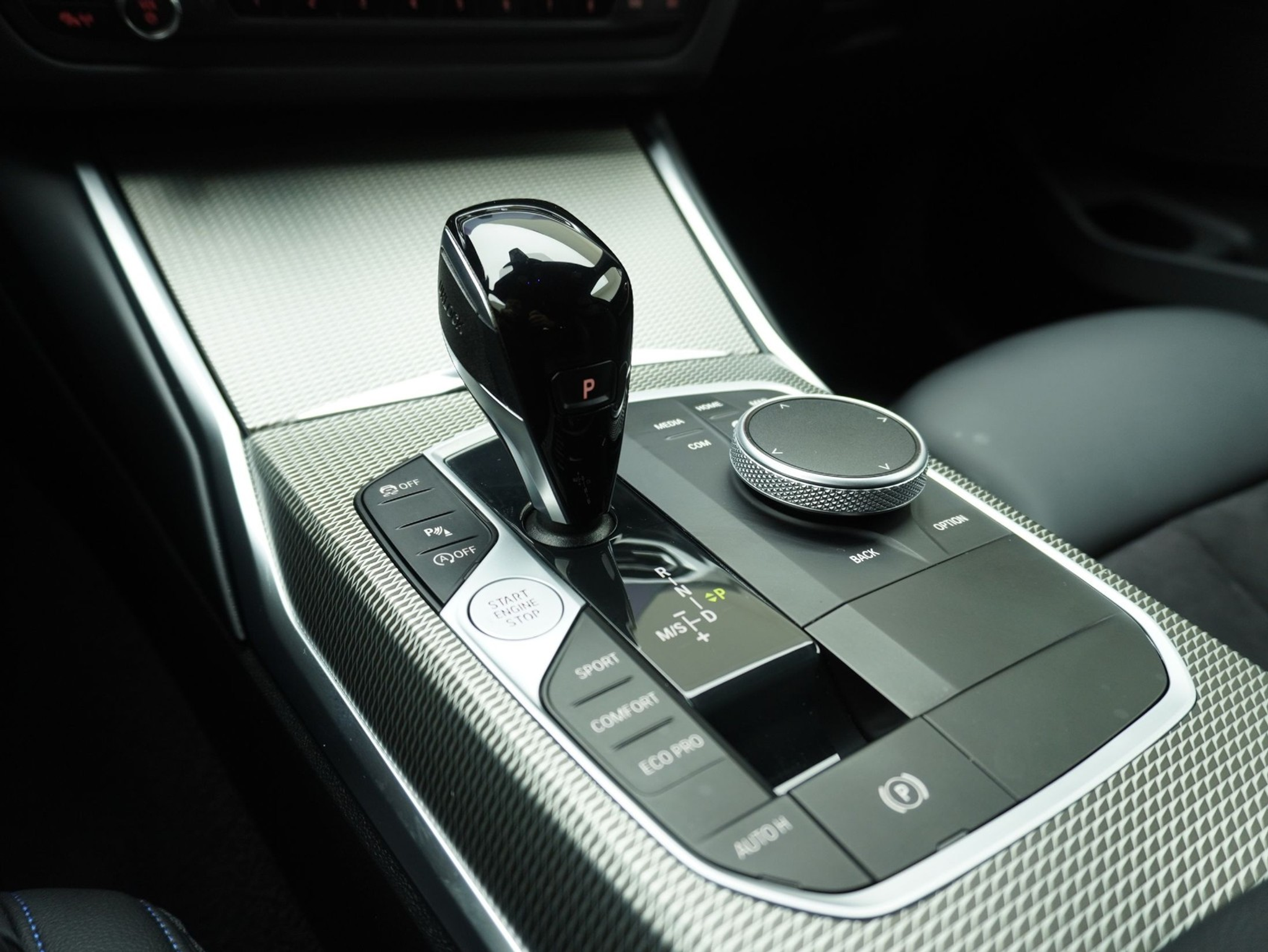 listing desktop thumbnail image 16