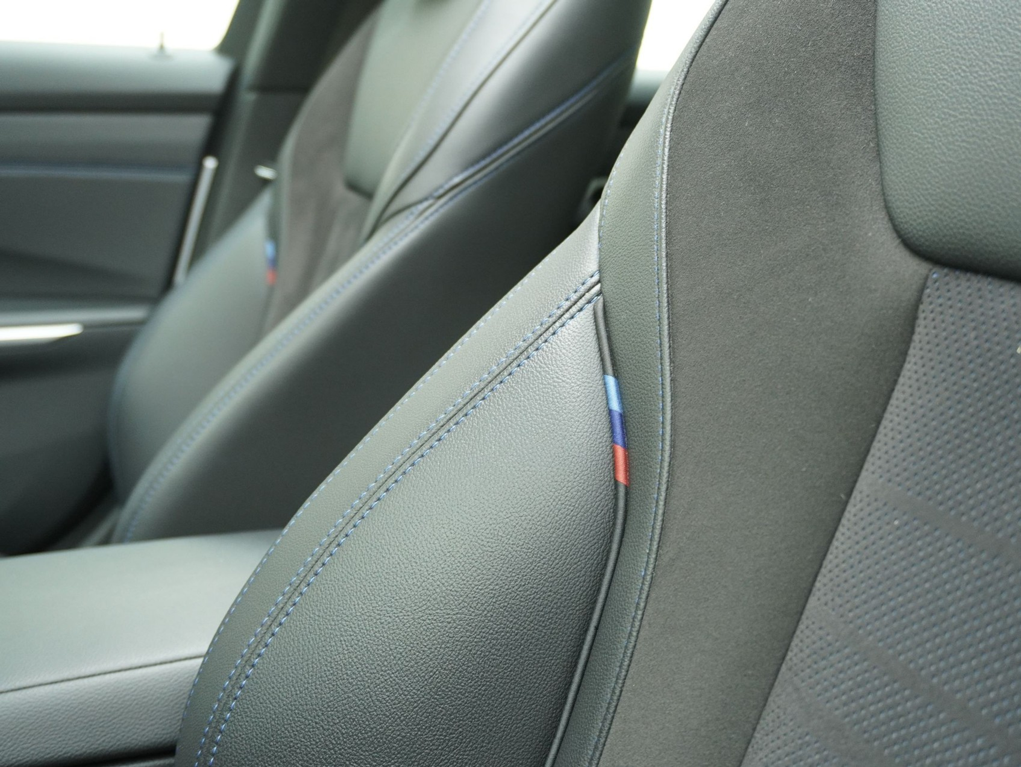 listing desktop thumbnail image 9