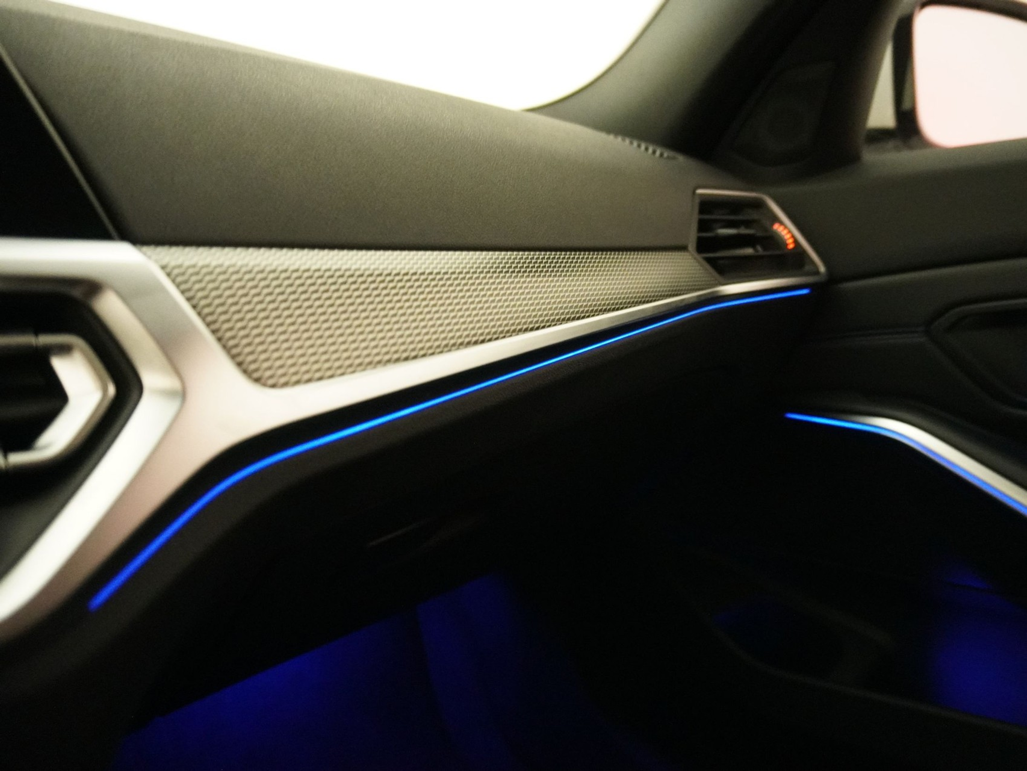 listing desktop thumbnail image 15