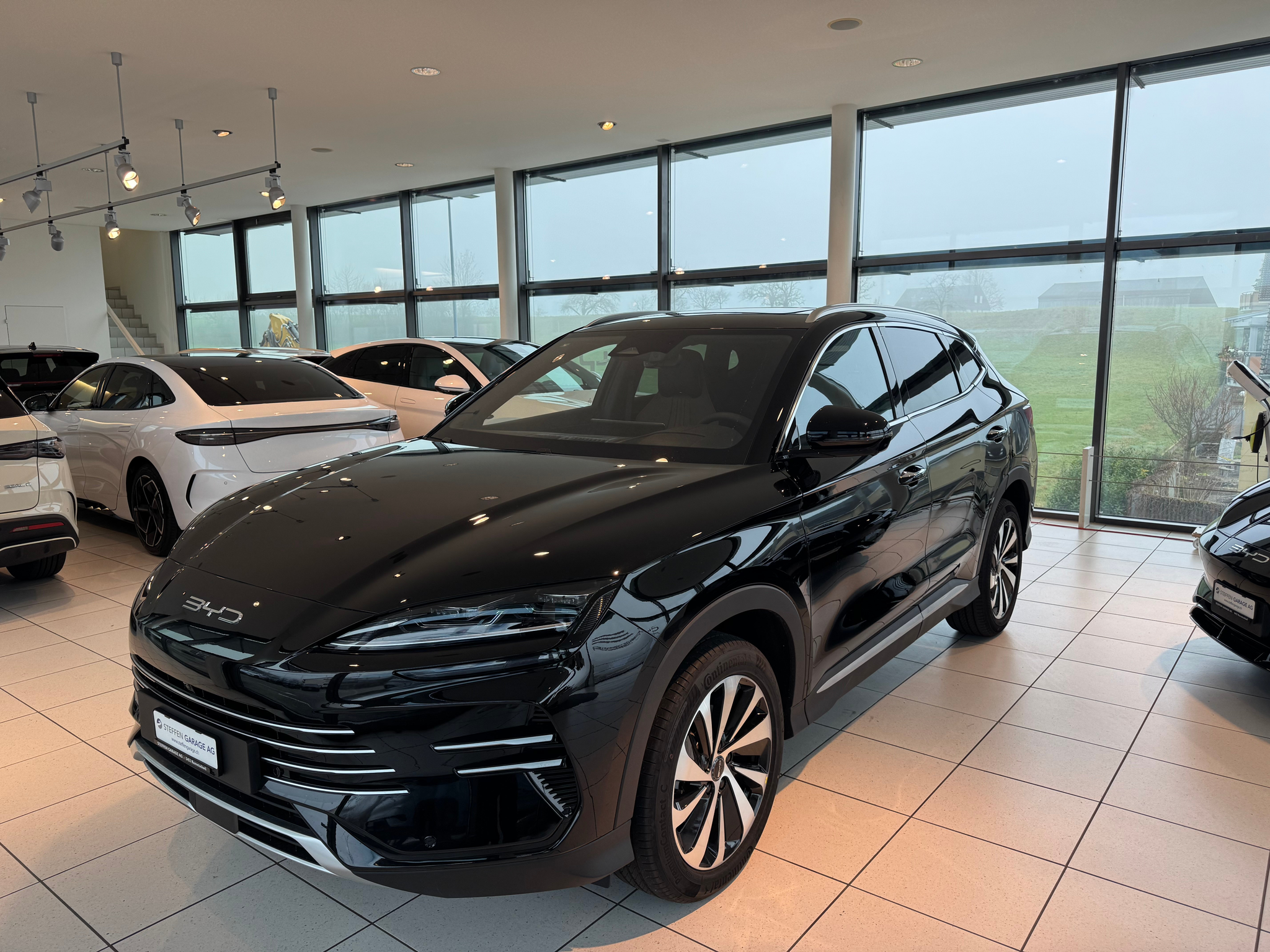 listing desktop thumbnail image 3