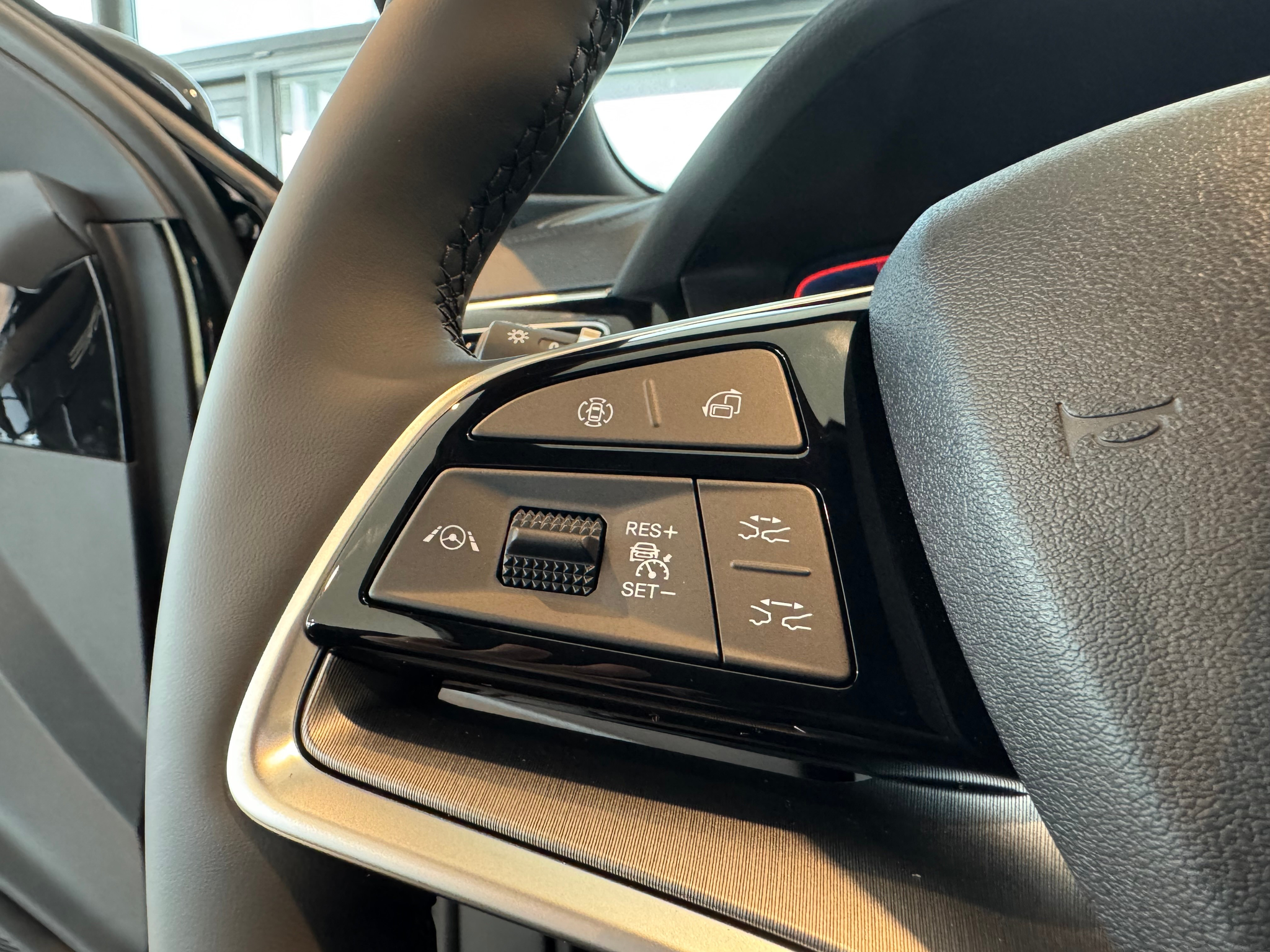 listing desktop thumbnail image 15