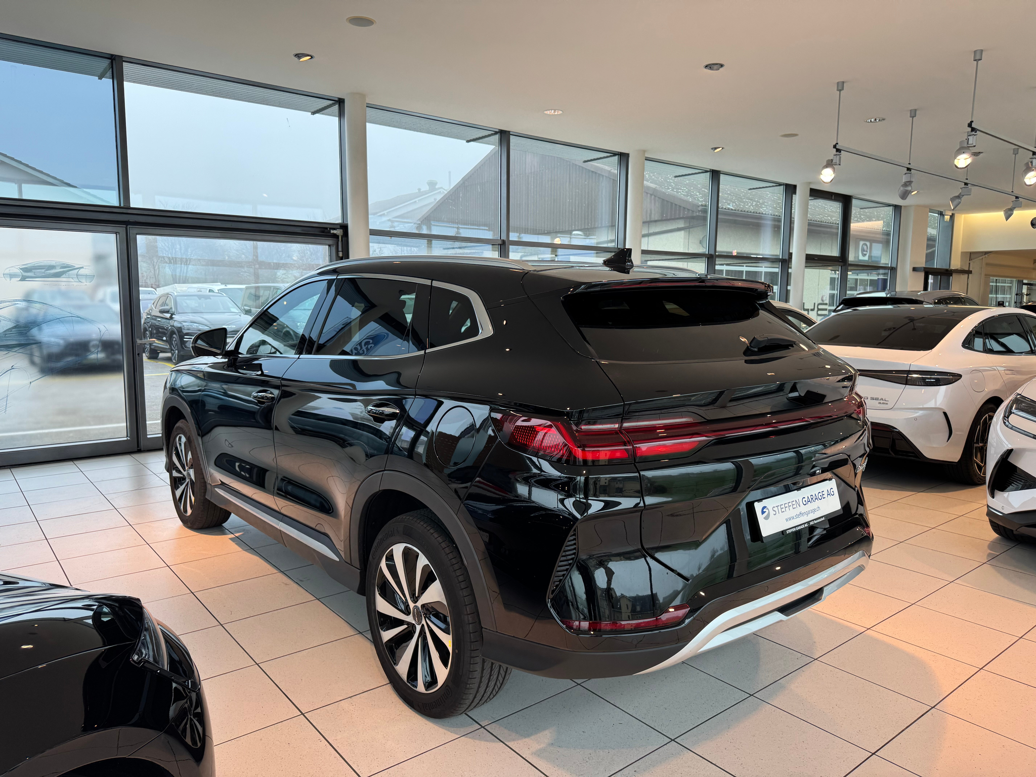 listing desktop thumbnail image 9