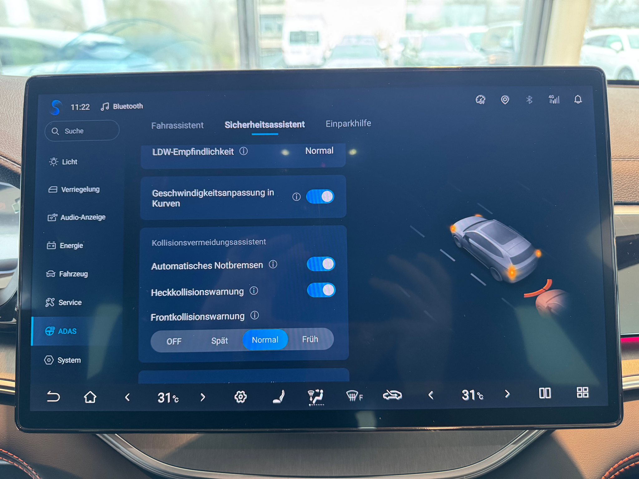listing desktop thumbnail image 22