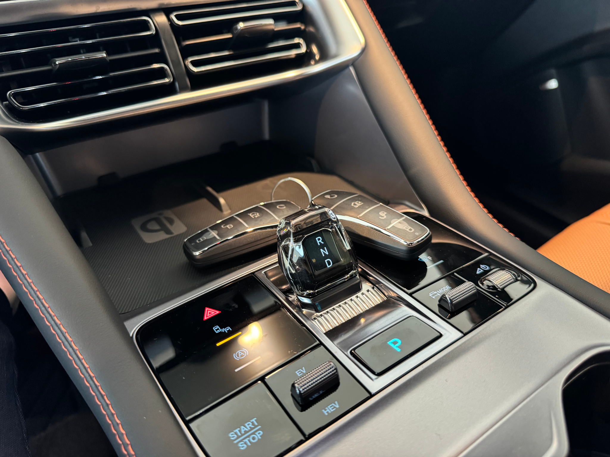 listing desktop thumbnail image 17