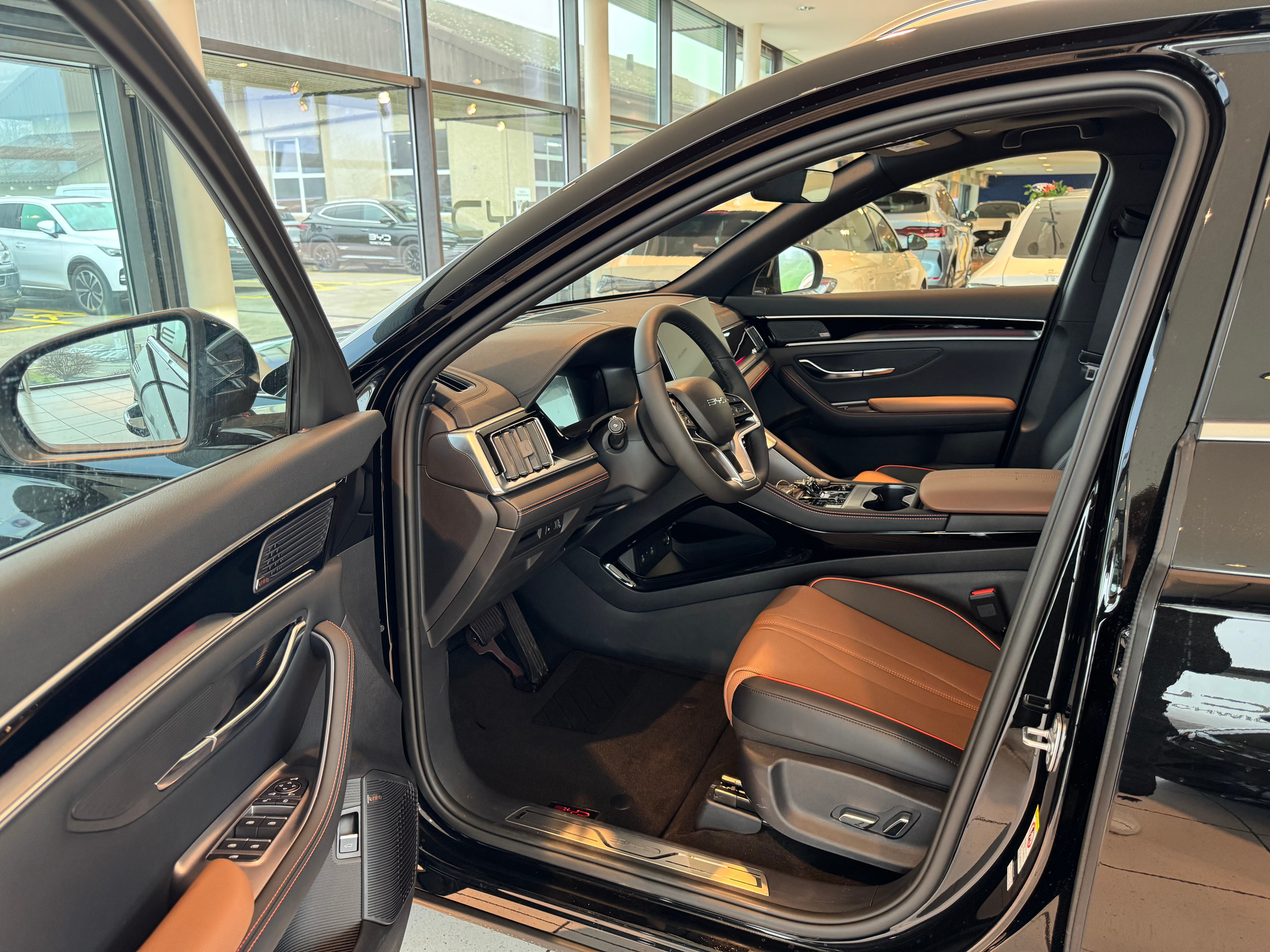 listing desktop thumbnail image 10