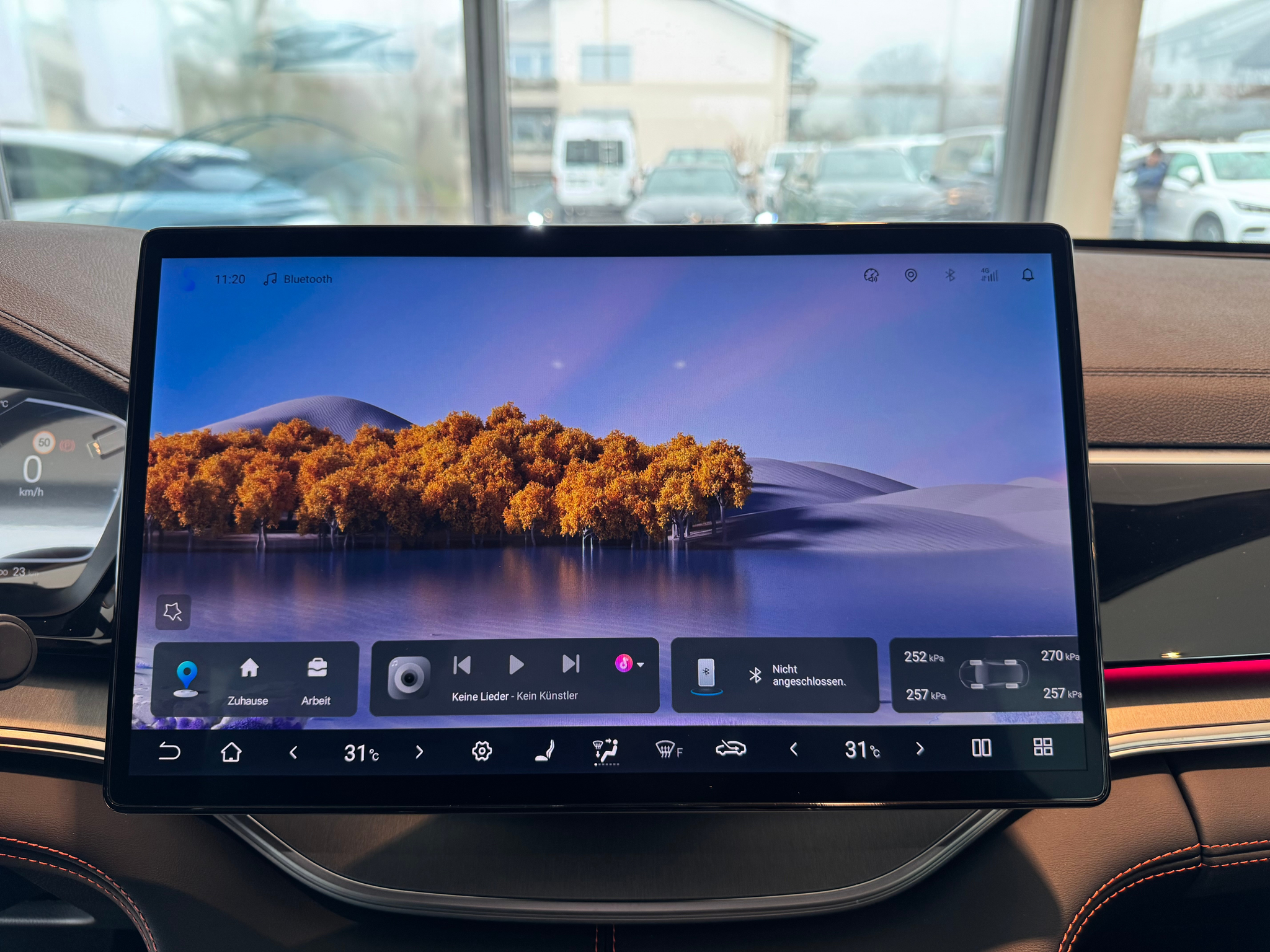 listing desktop thumbnail image 18