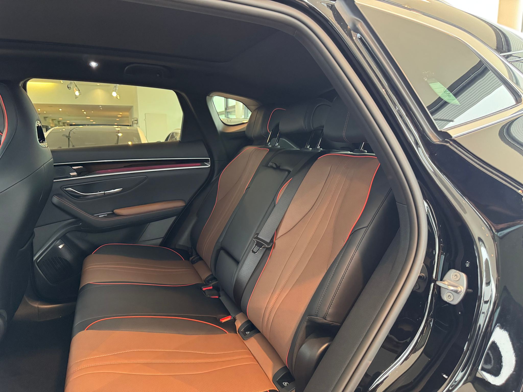 listing desktop thumbnail image 27