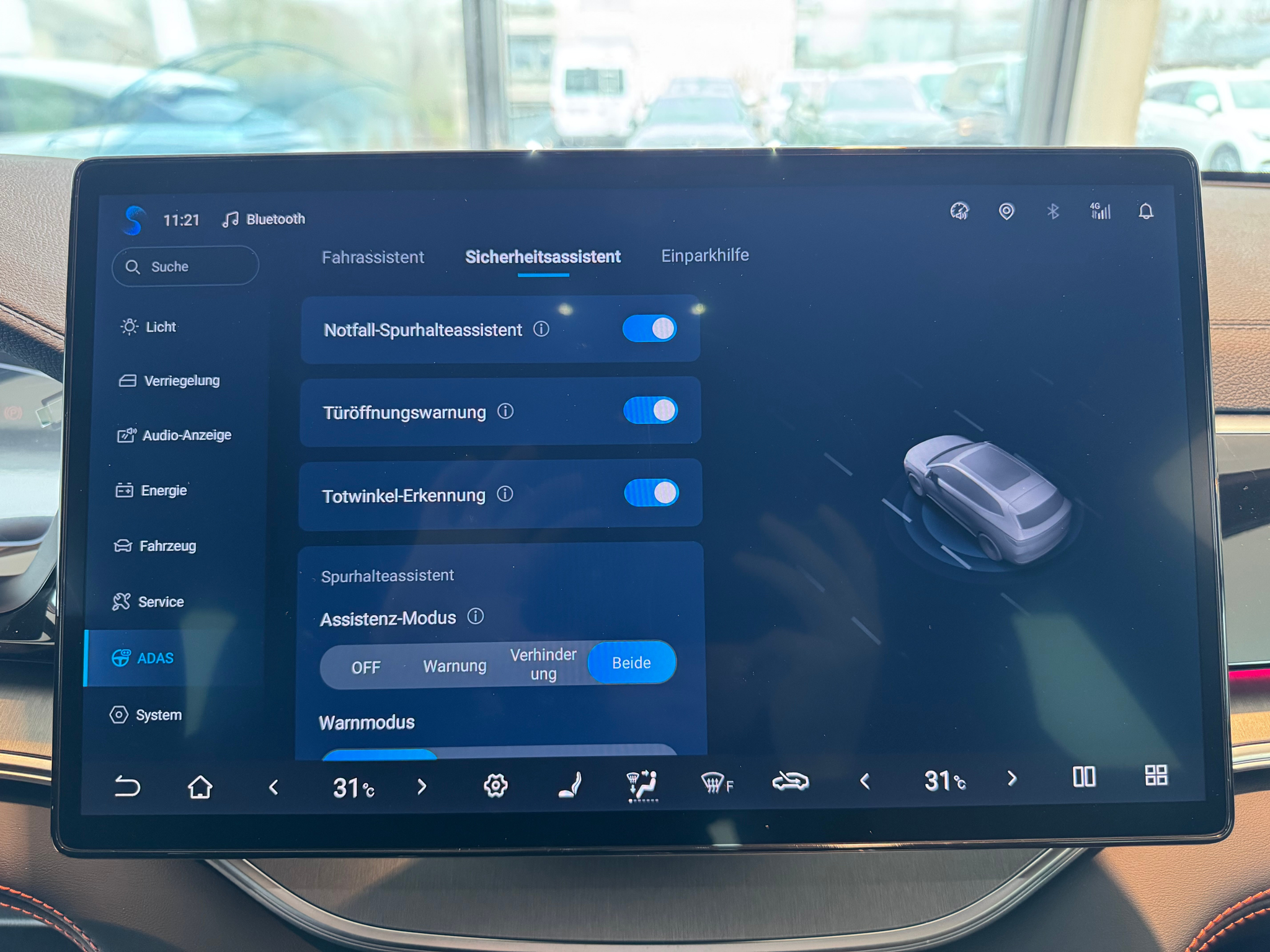 listing desktop thumbnail image 21