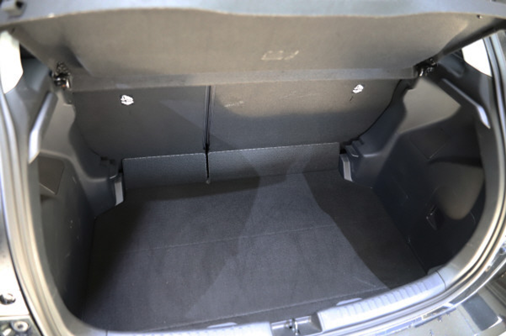 listing desktop thumbnail image 11