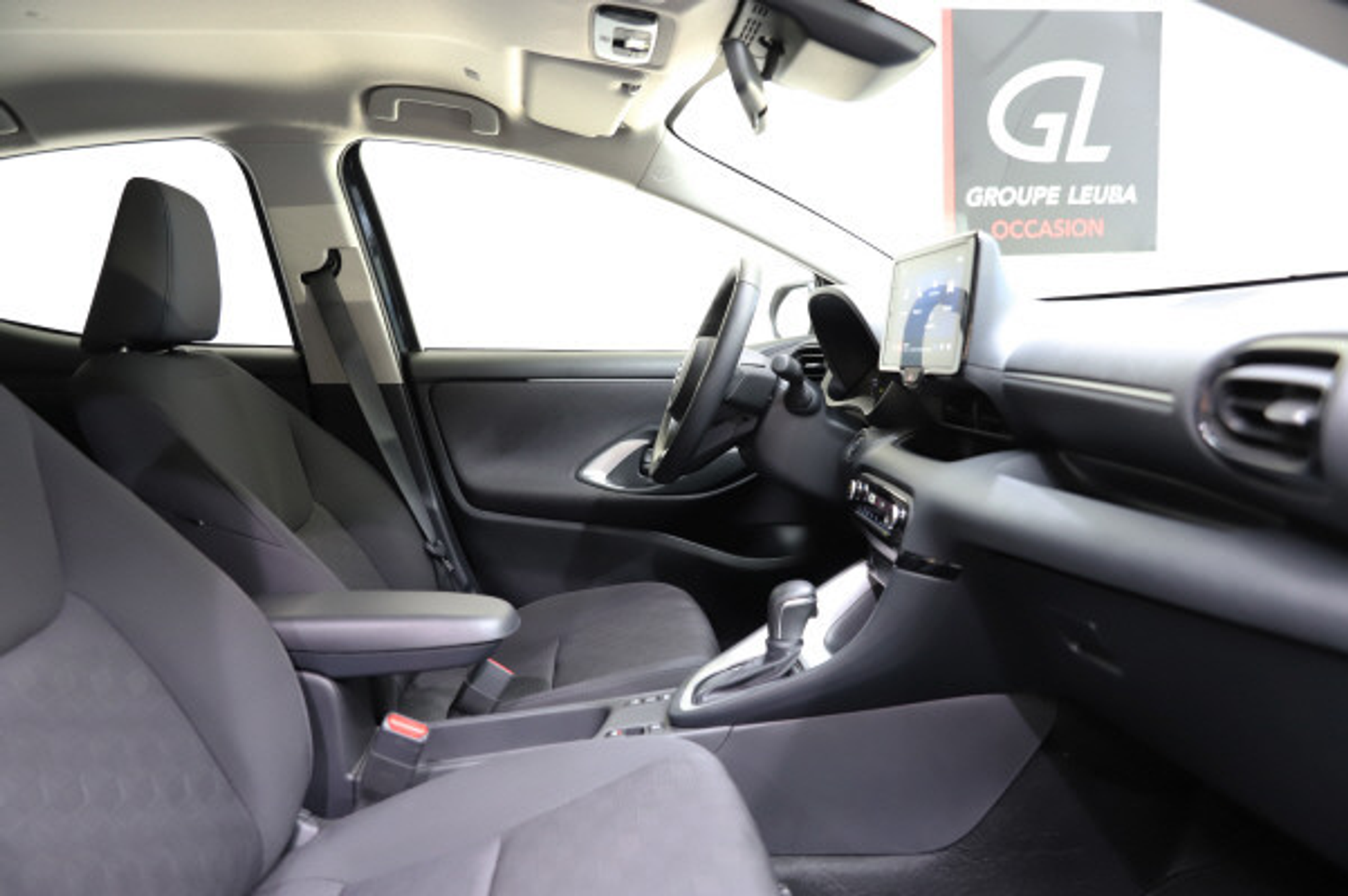 listing desktop thumbnail image 8