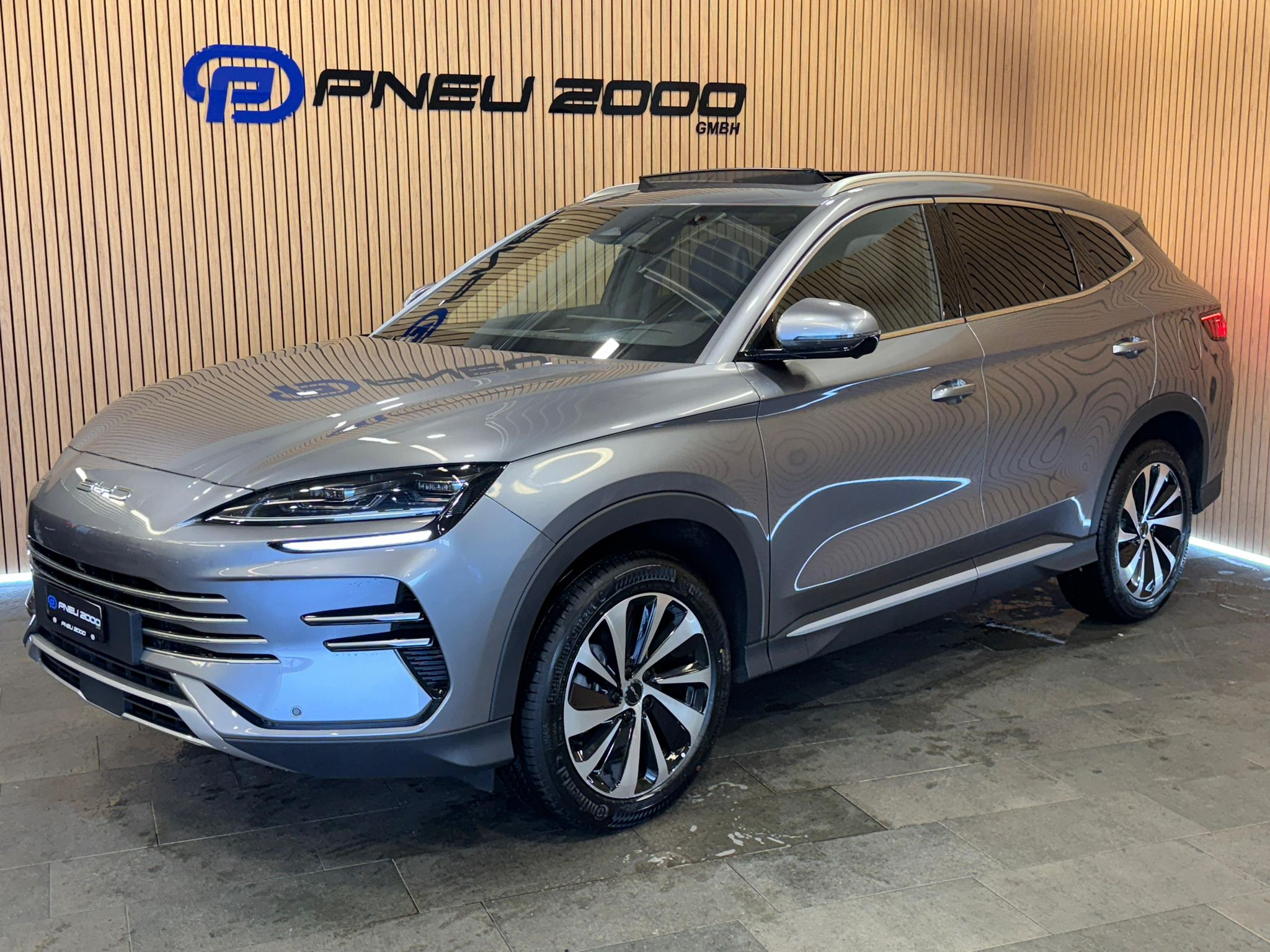 listing desktop thumbnail image 1