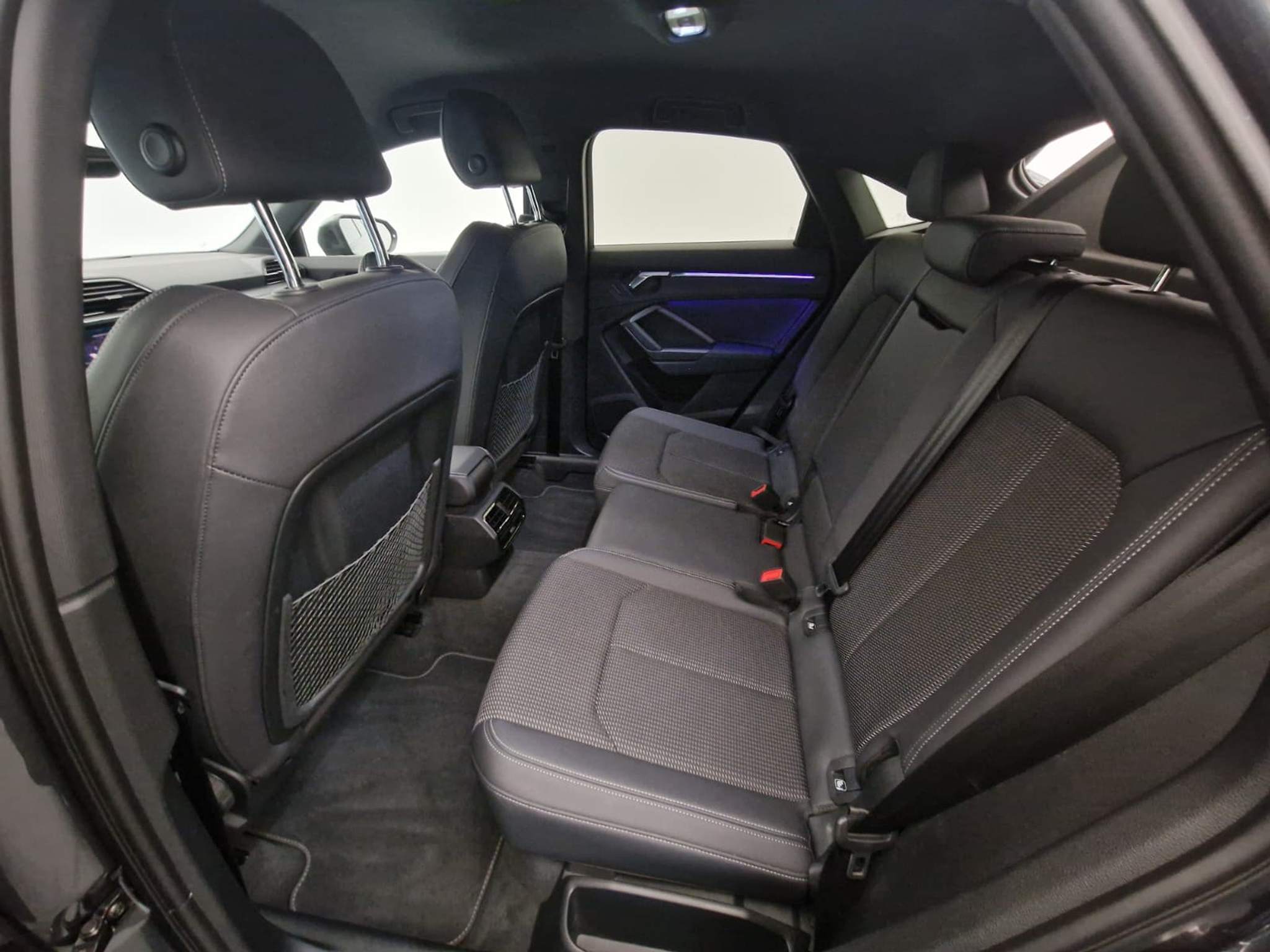 listing desktop thumbnail image 14