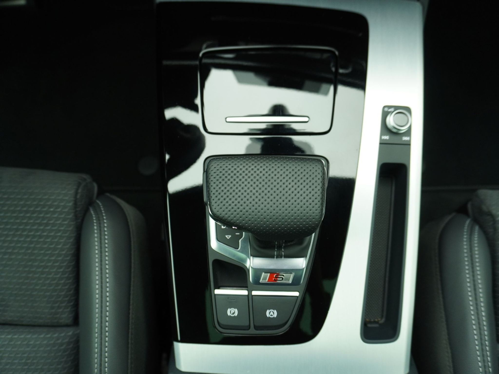 listing desktop thumbnail image 16