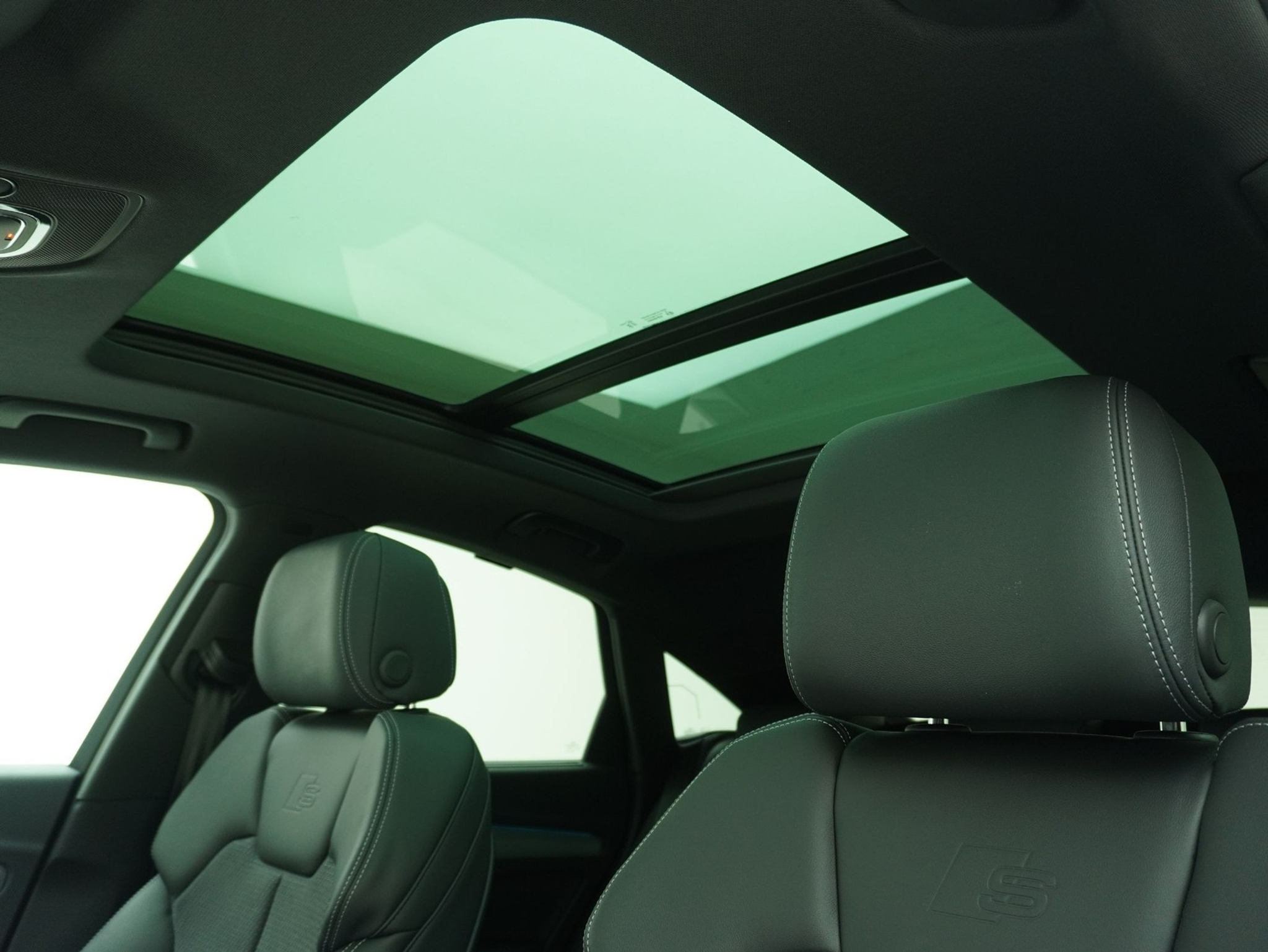 listing desktop thumbnail image 10