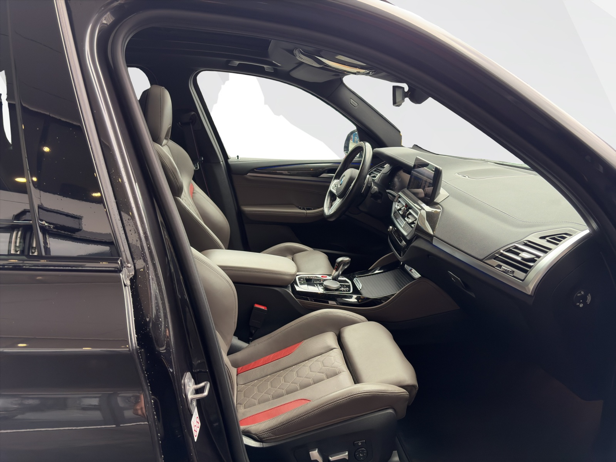 listing desktop thumbnail image 14