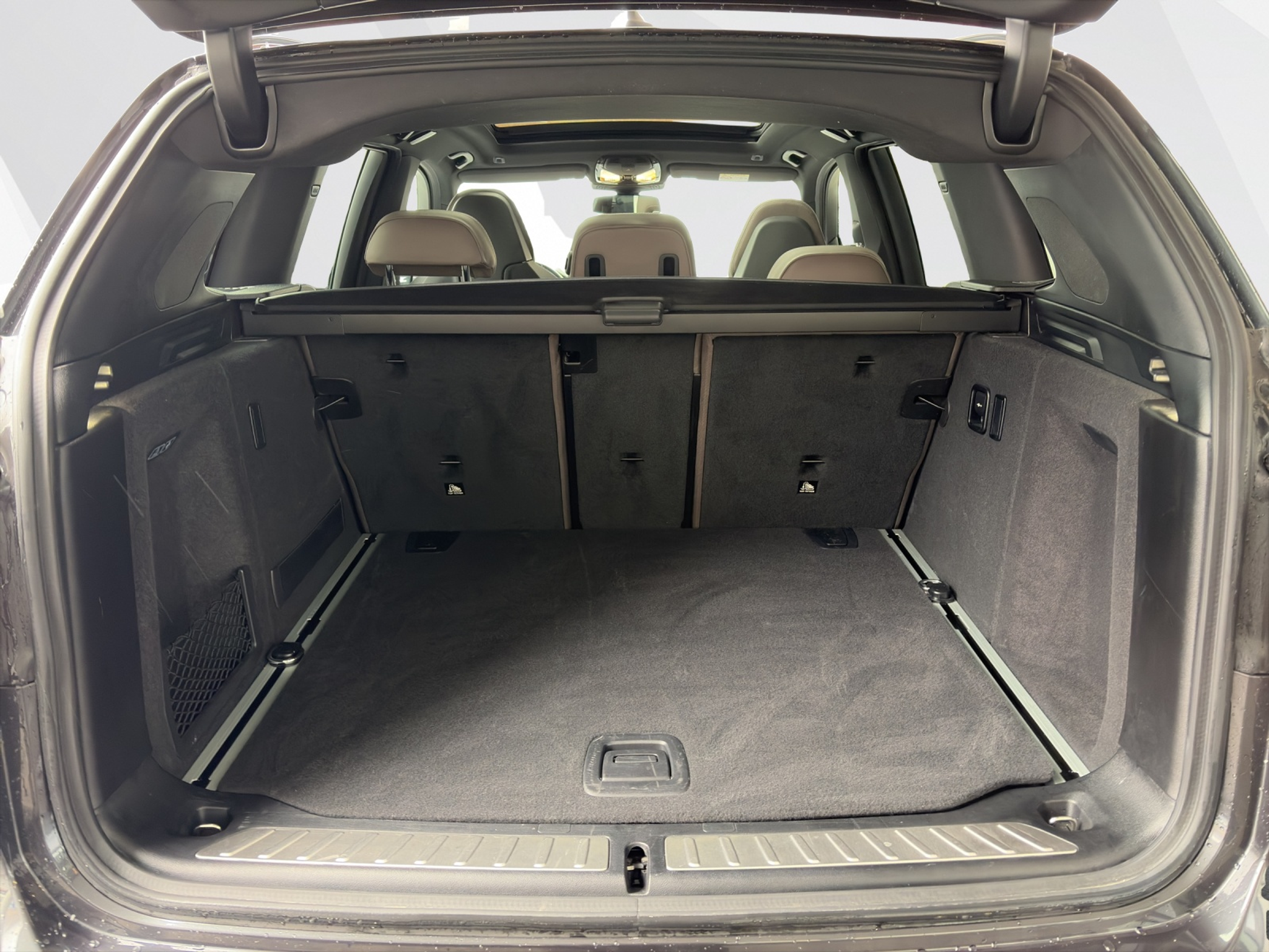 listing desktop thumbnail image 18