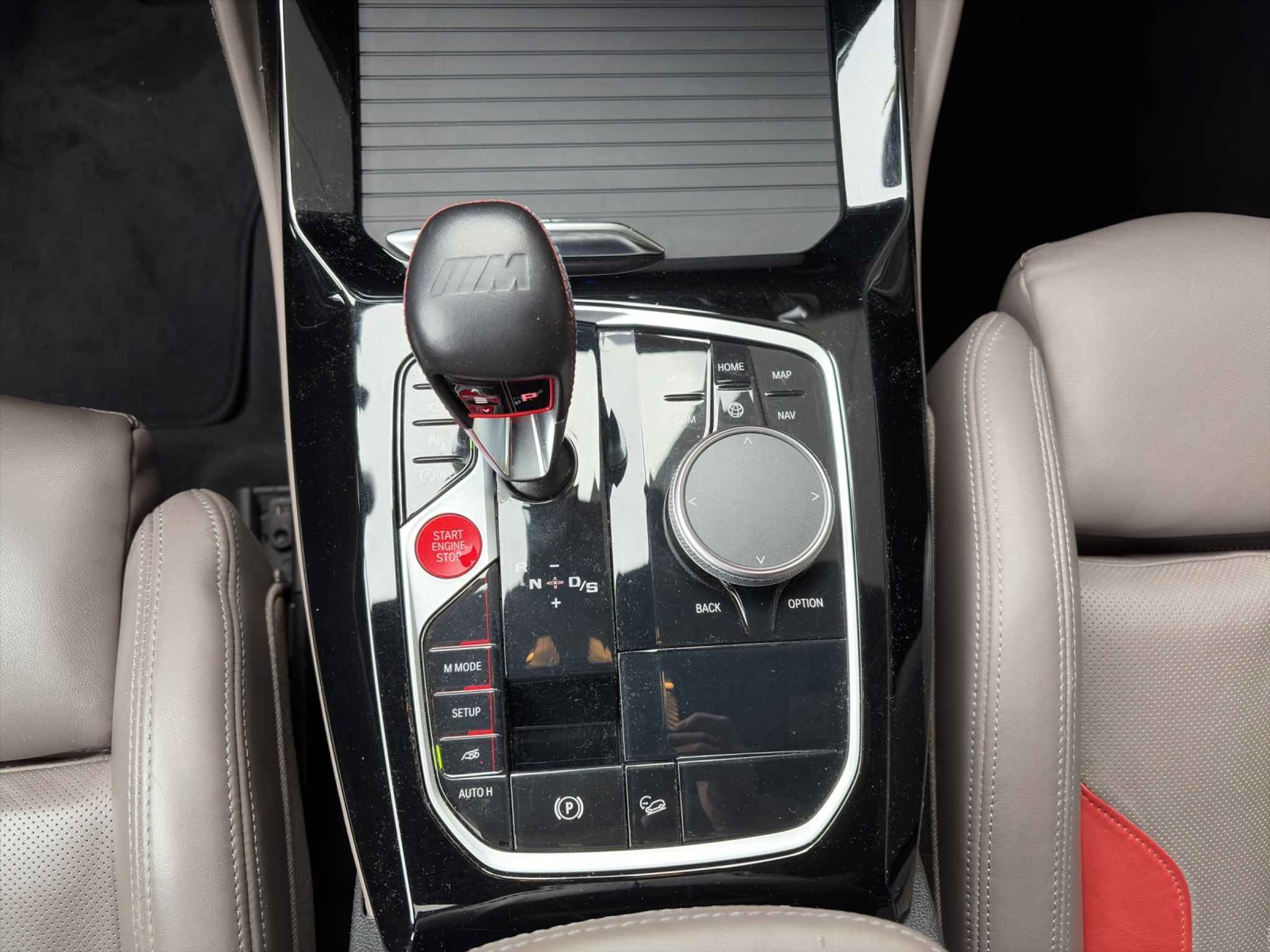 listing desktop thumbnail image 13