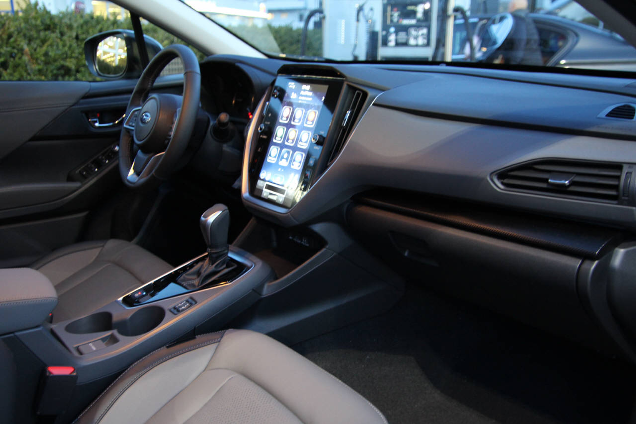 listing desktop thumbnail image 10