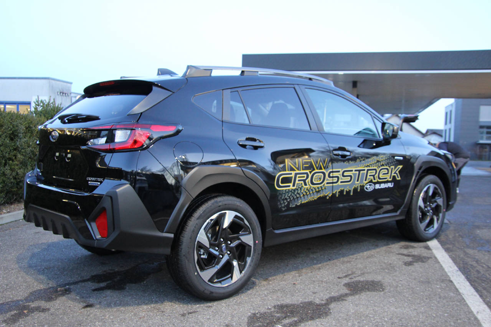 listing desktop thumbnail image 2