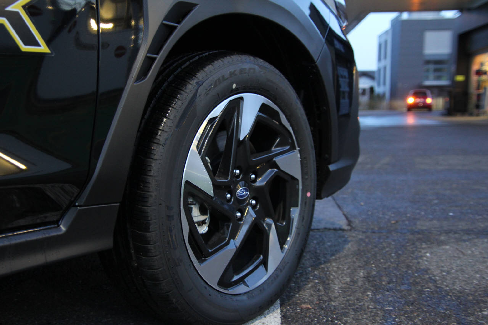 listing desktop thumbnail image 14