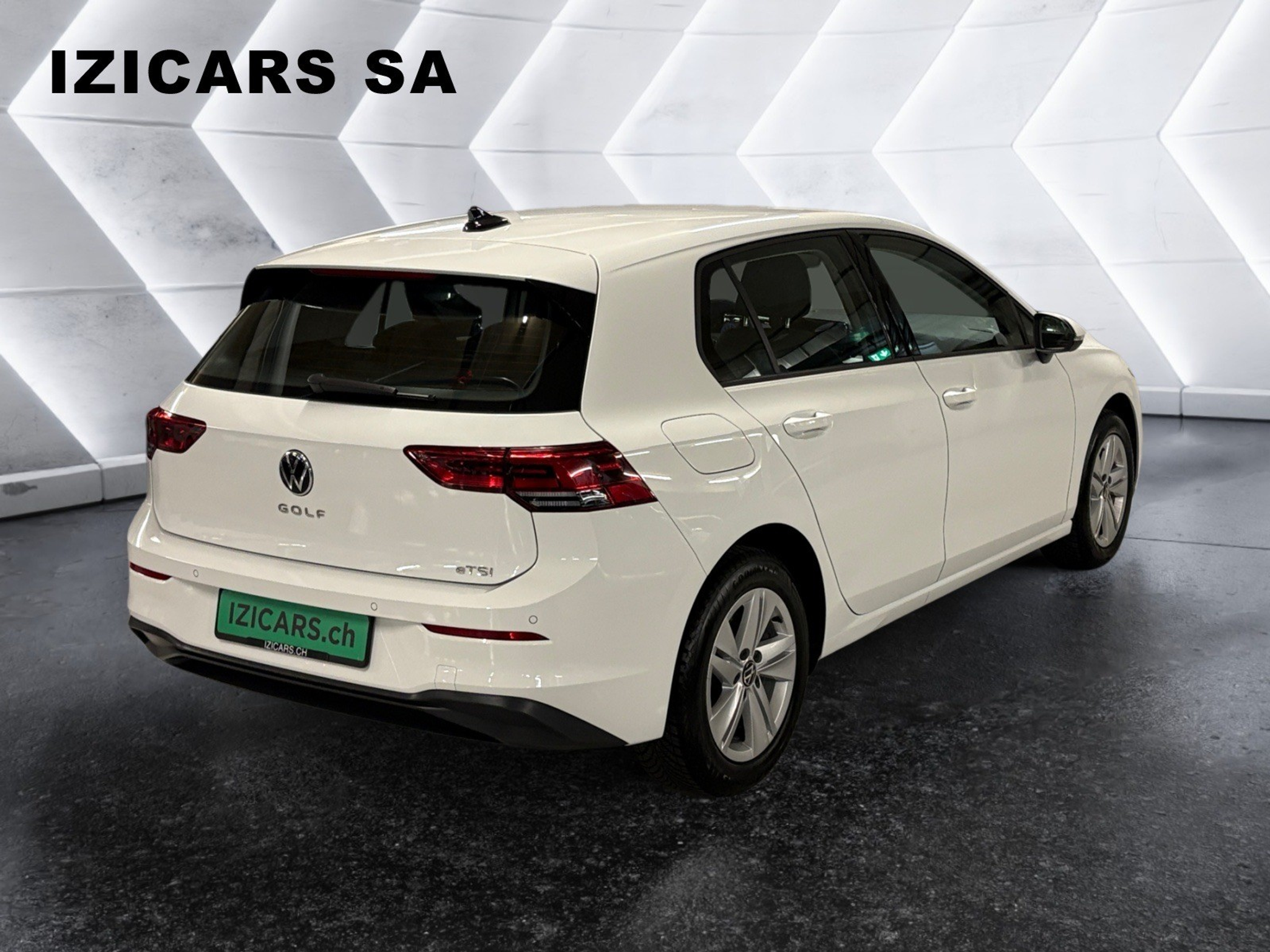 listing desktop thumbnail image 4