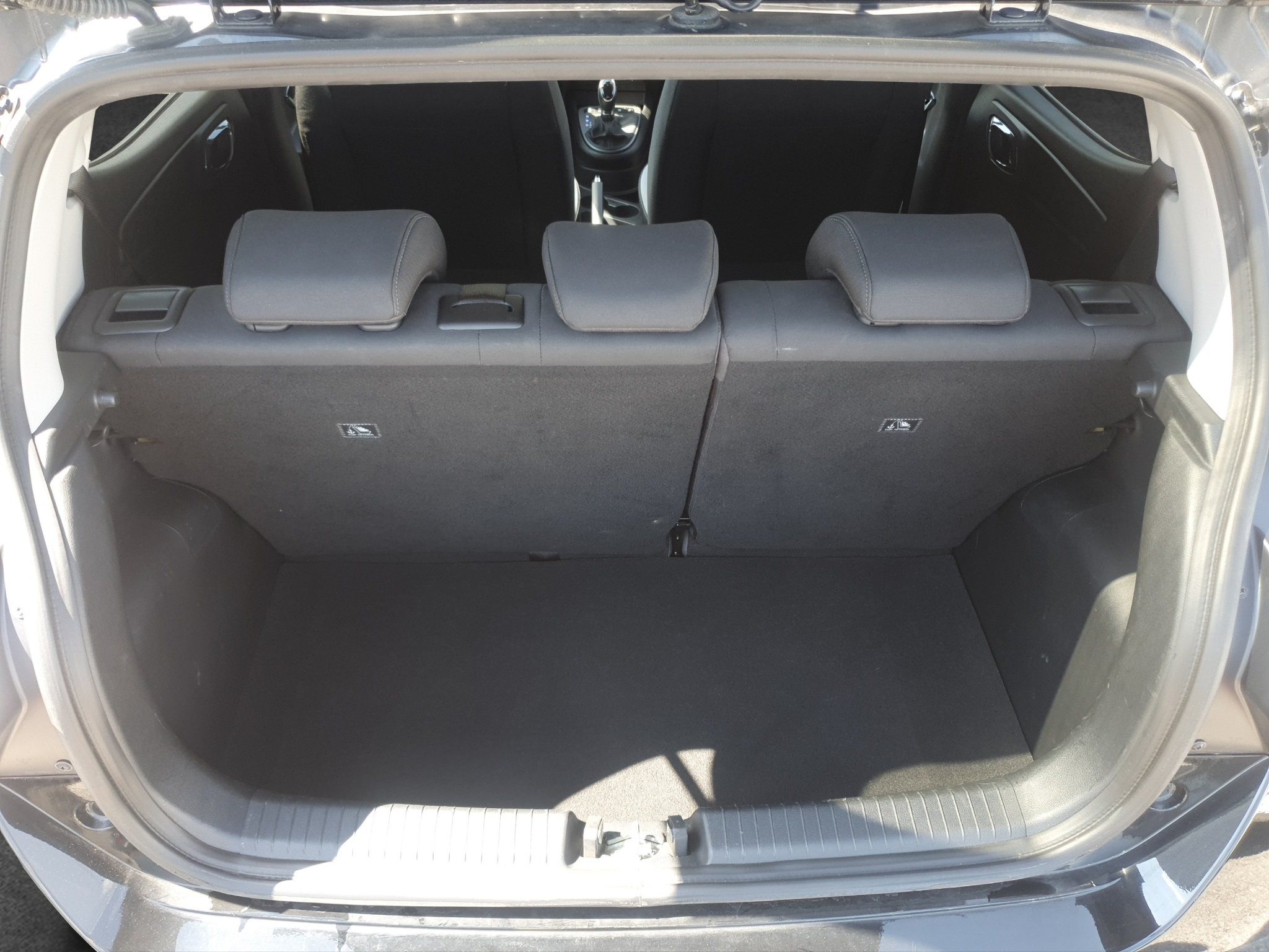 listing desktop thumbnail image 11