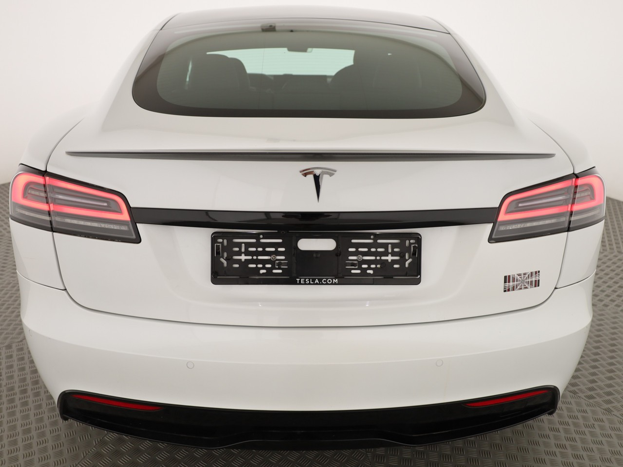 listing desktop thumbnail image 3