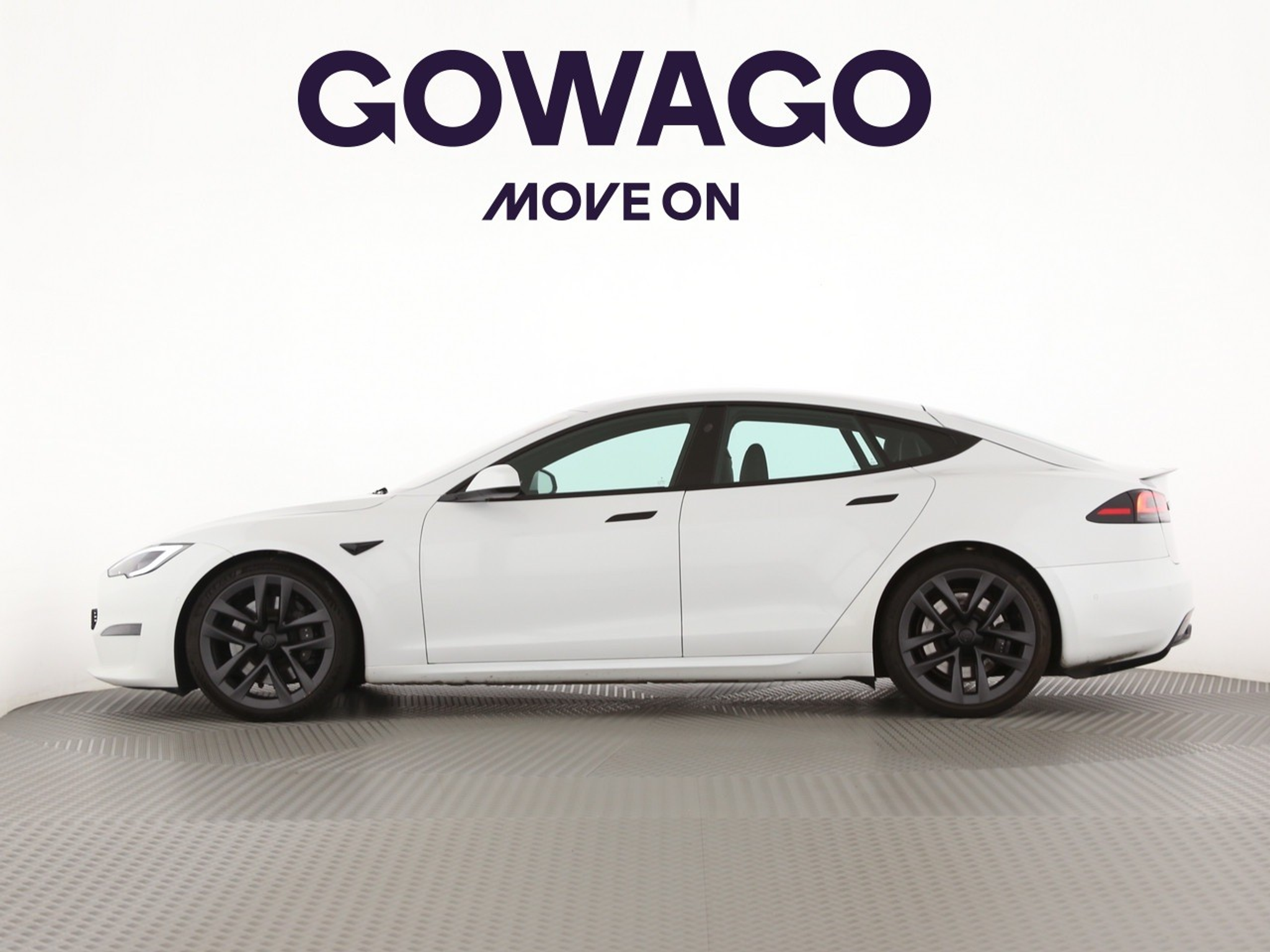 listing desktop thumbnail image 2