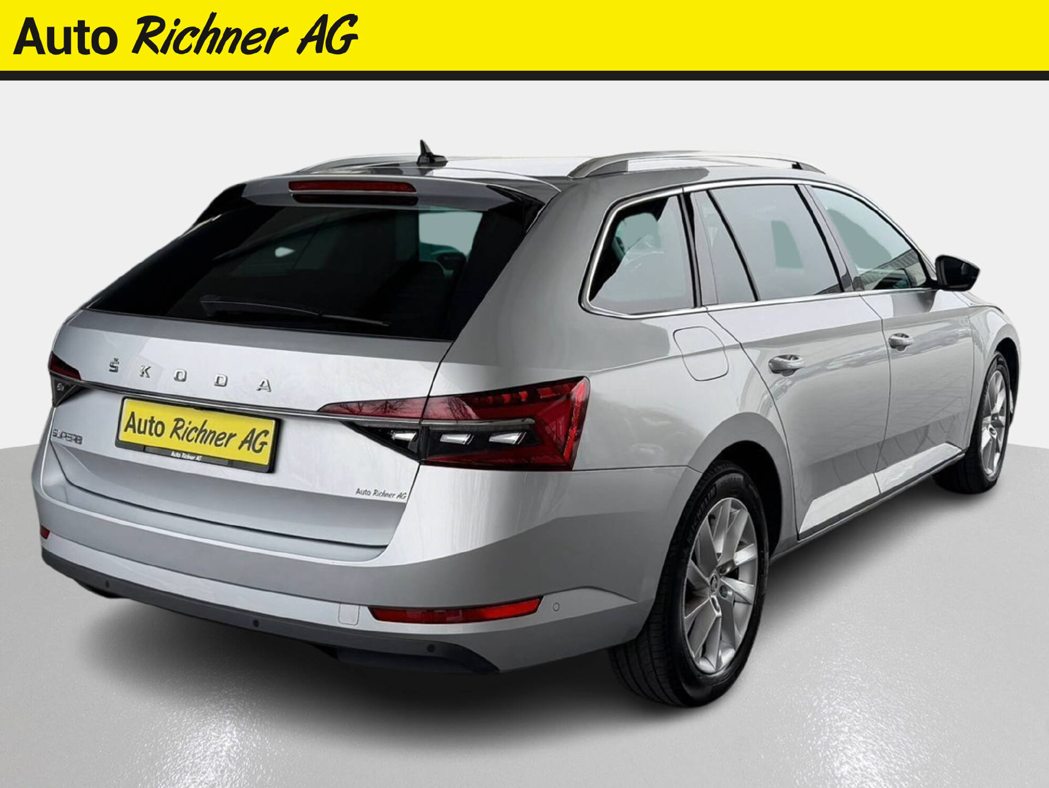 listing desktop thumbnail image 3