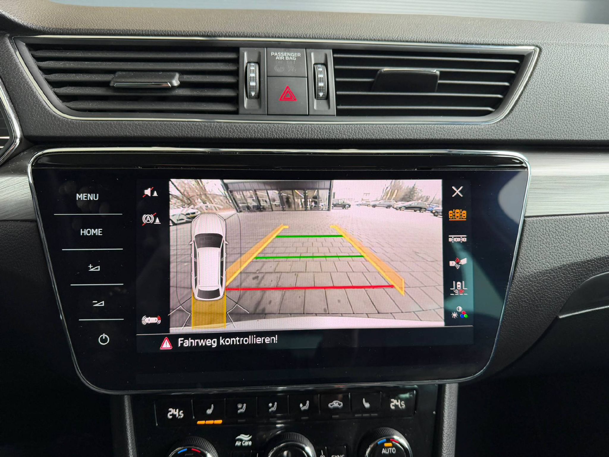 listing desktop thumbnail image 12