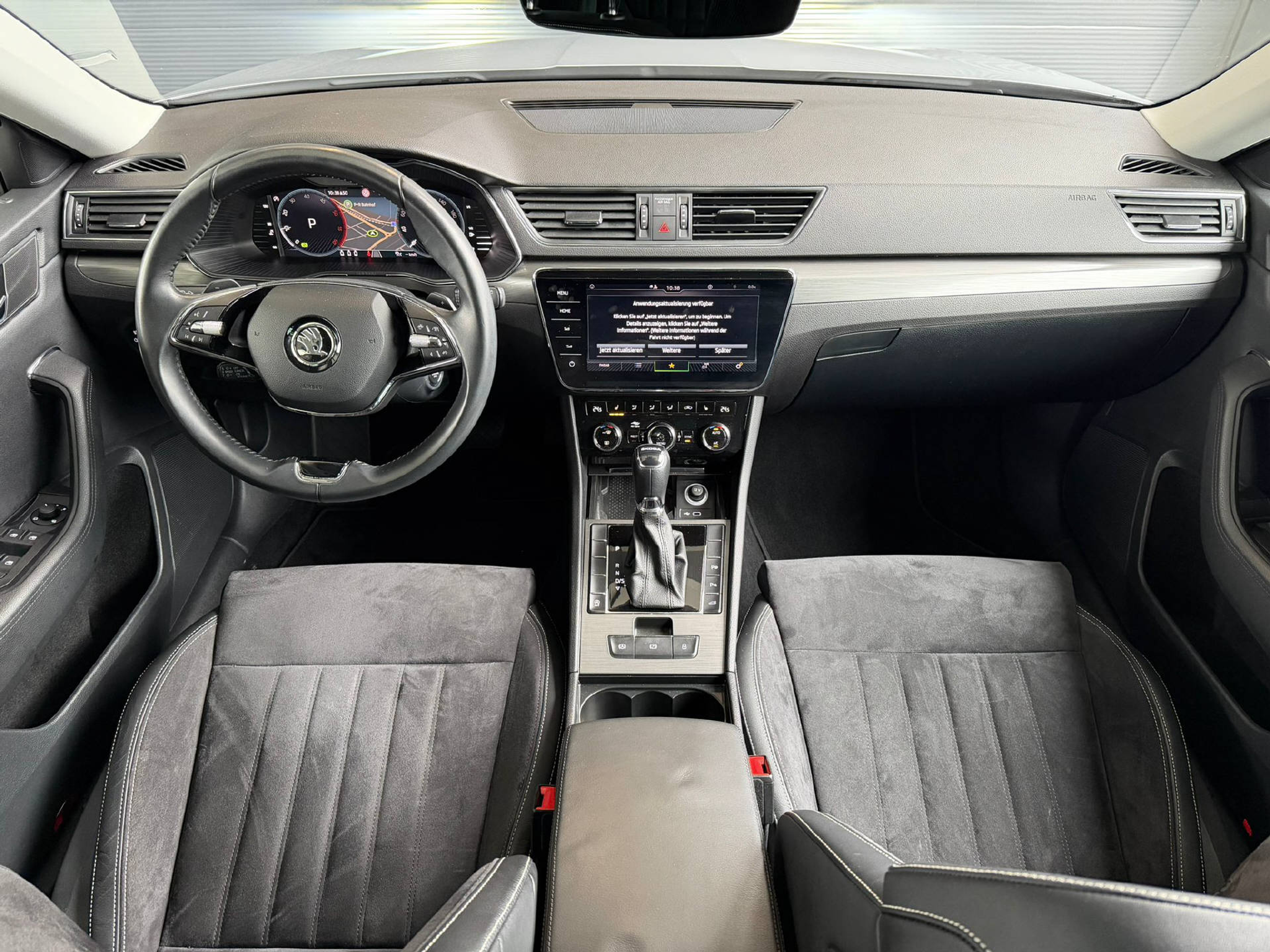 listing desktop thumbnail image 6