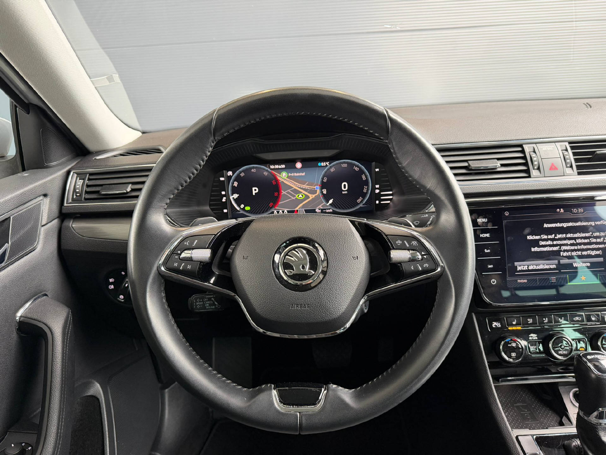 listing desktop thumbnail image 7