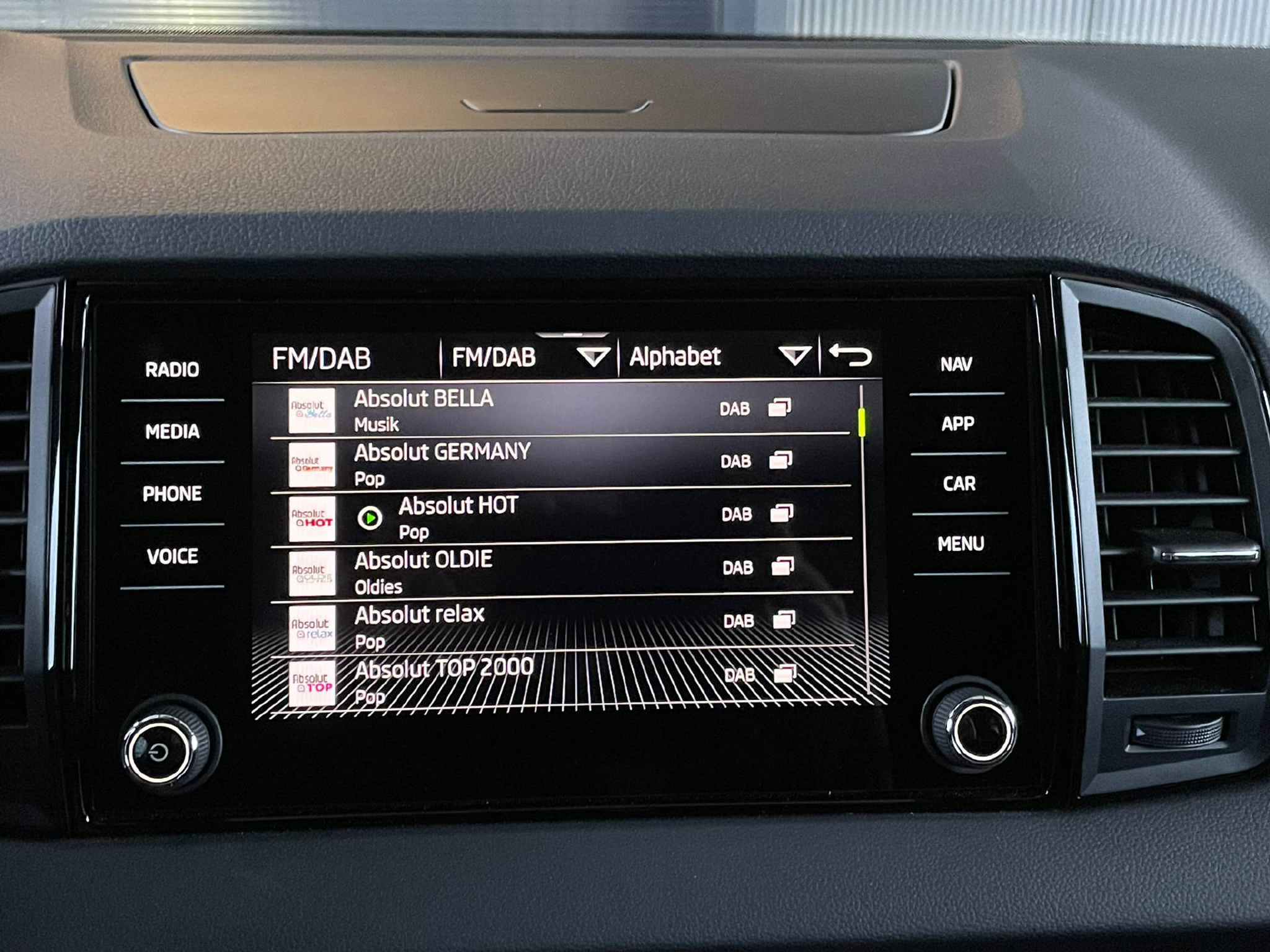 listing desktop thumbnail image 14