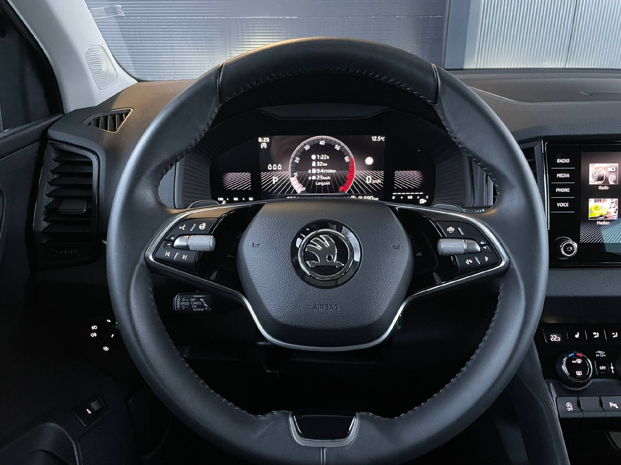 listing desktop thumbnail image 7