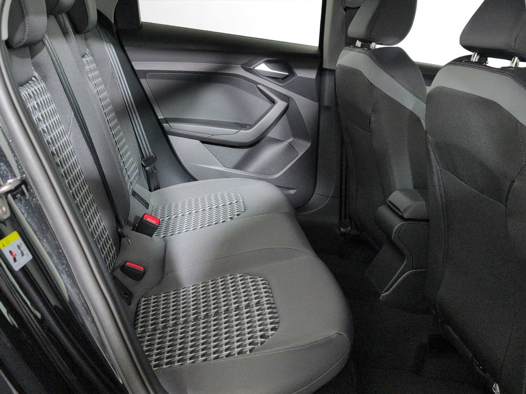 listing desktop thumbnail image 8