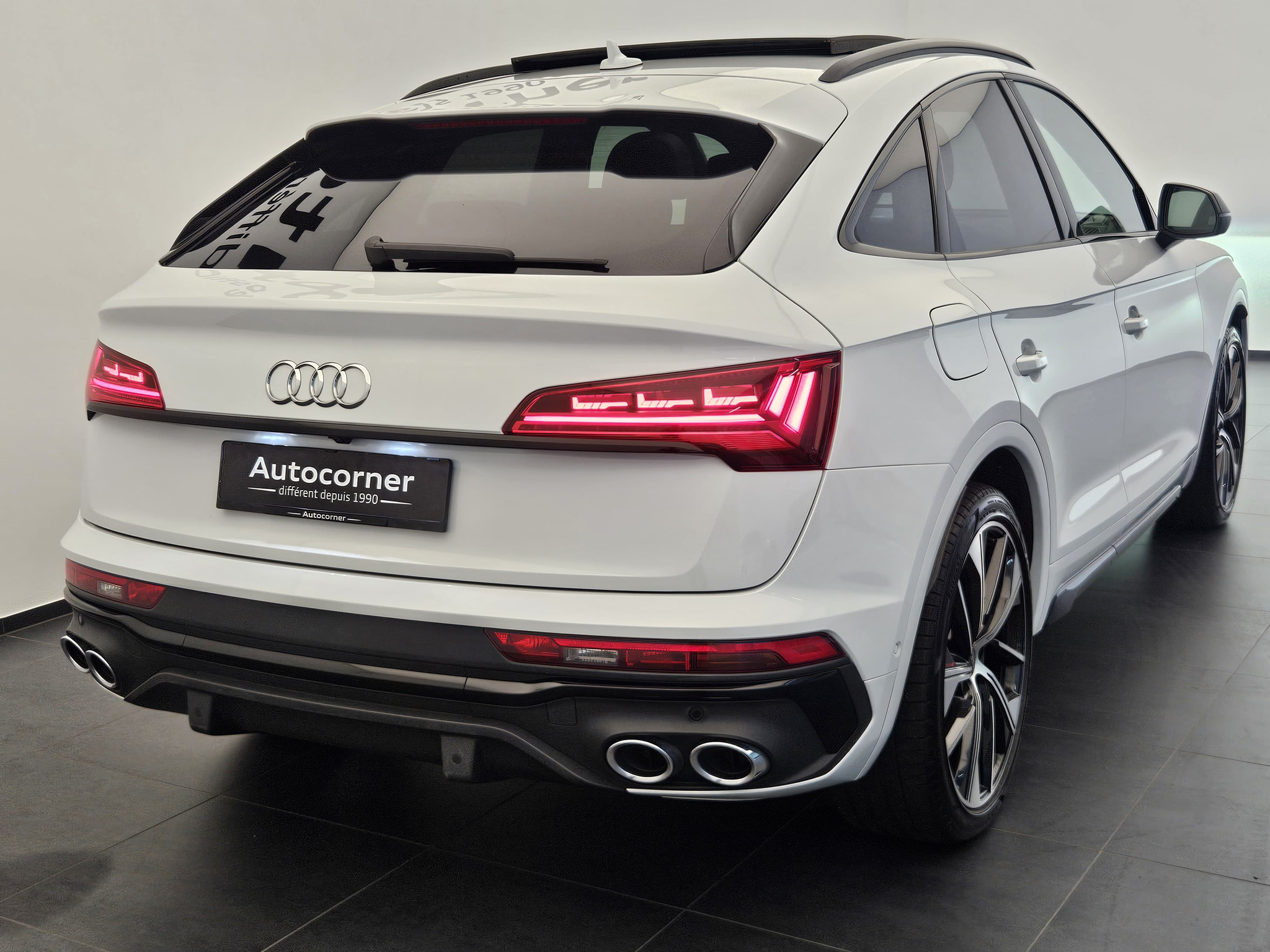 listing desktop thumbnail image 6