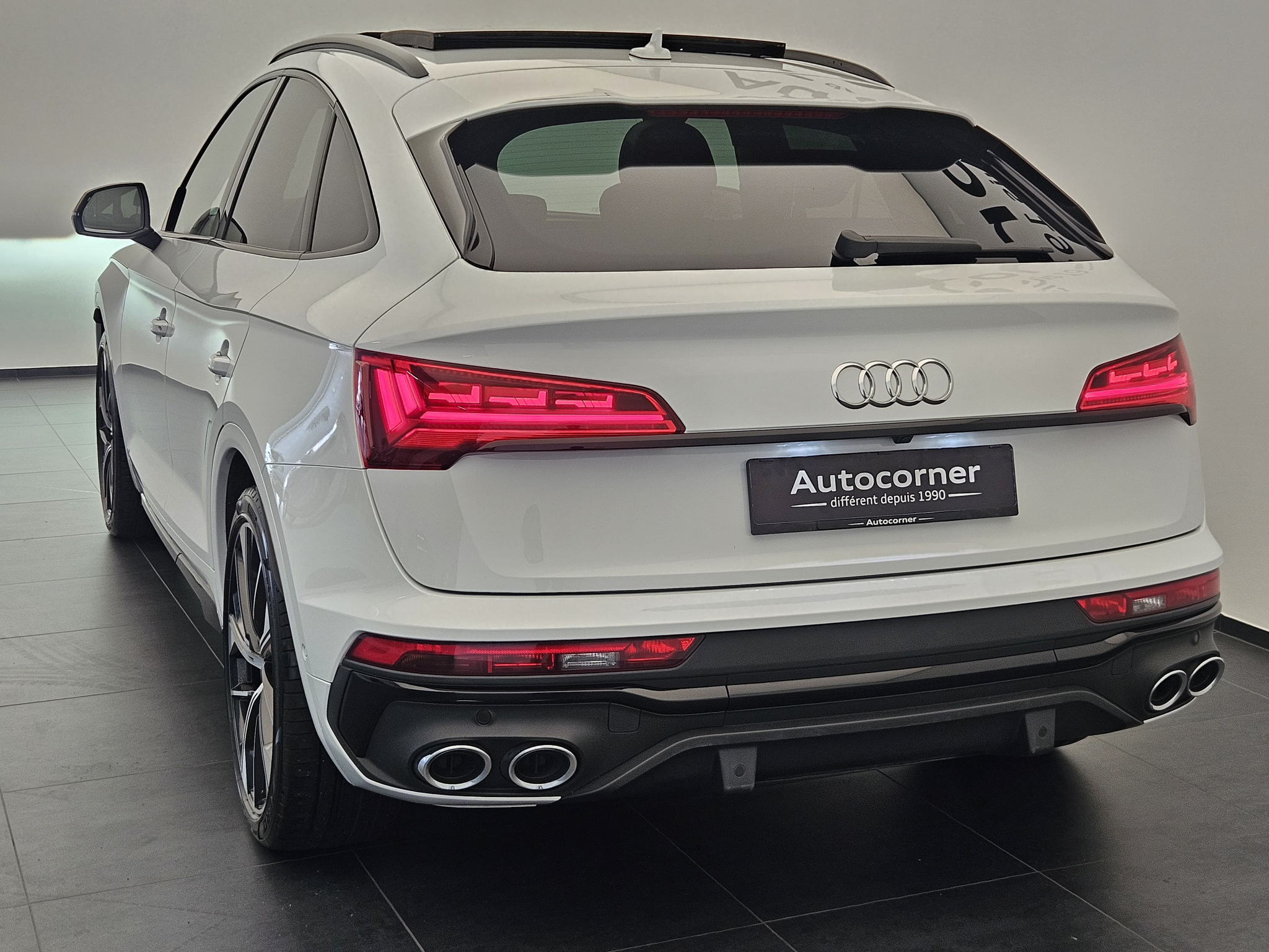 listing desktop thumbnail image 8