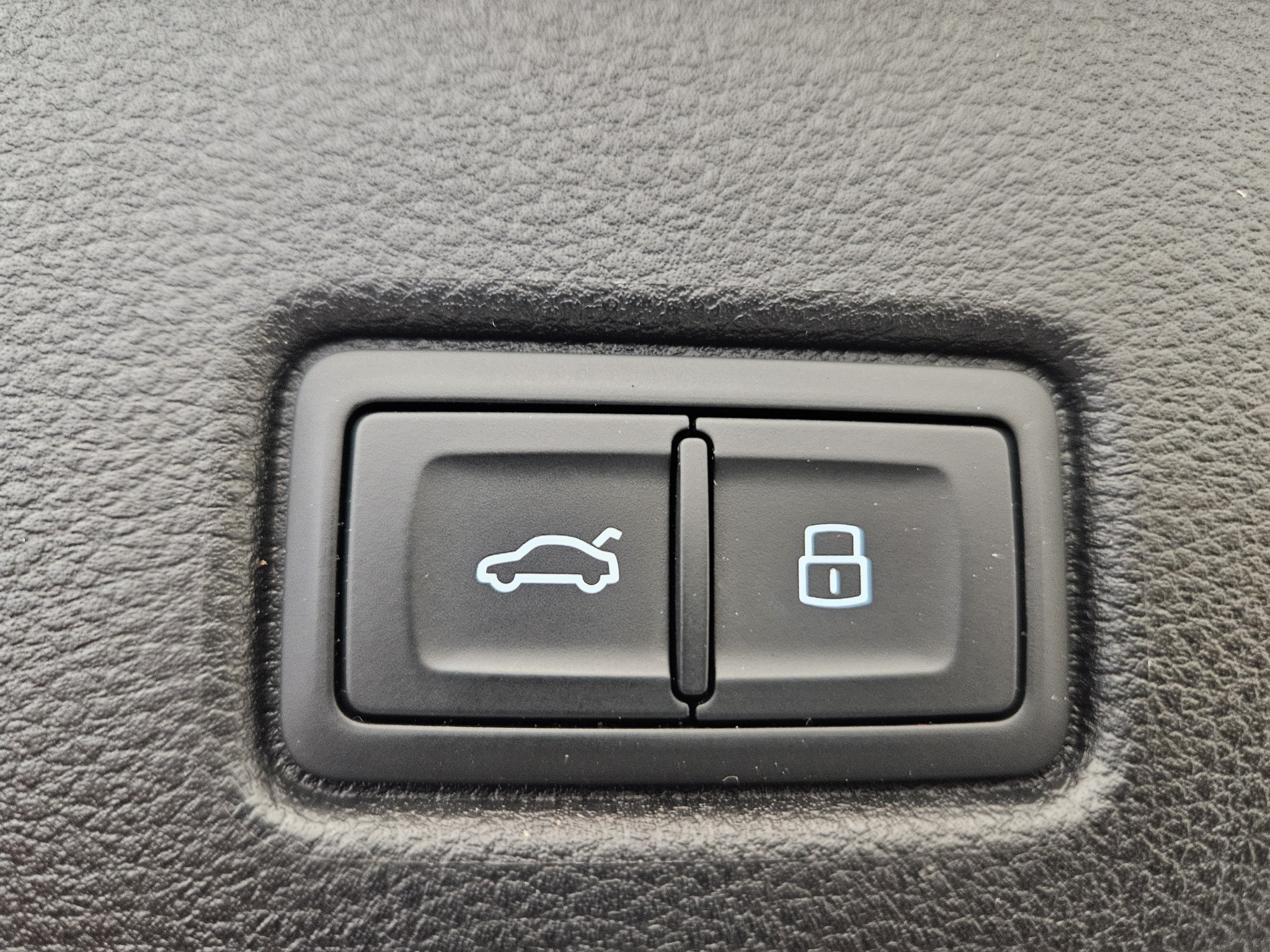 listing desktop thumbnail image 16